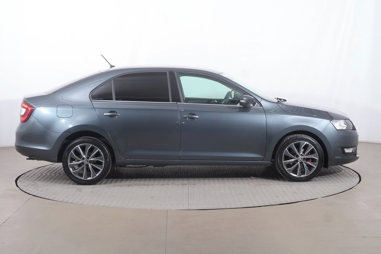 Škoda Rapid, 1.0 TSI - fotka 6