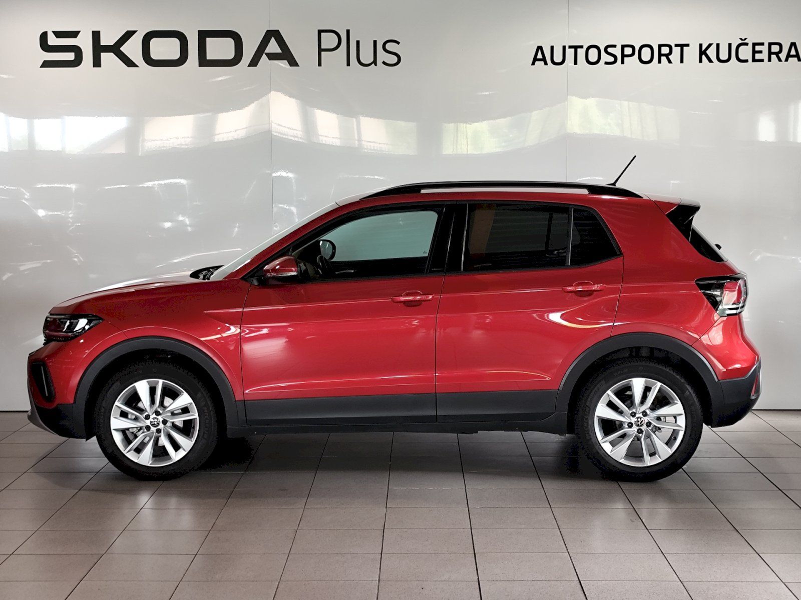 Volkswagen T-Cross, T-CROSS LIFE 1.0 TSI 85 KW - fotka 3