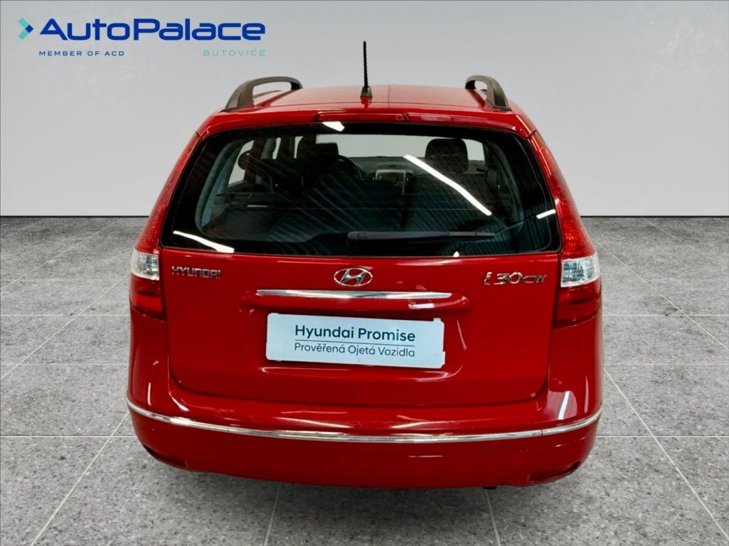 Hyundai i30, 1,6 i PRVNÍ MAJITEL 92KW - fotka 5
