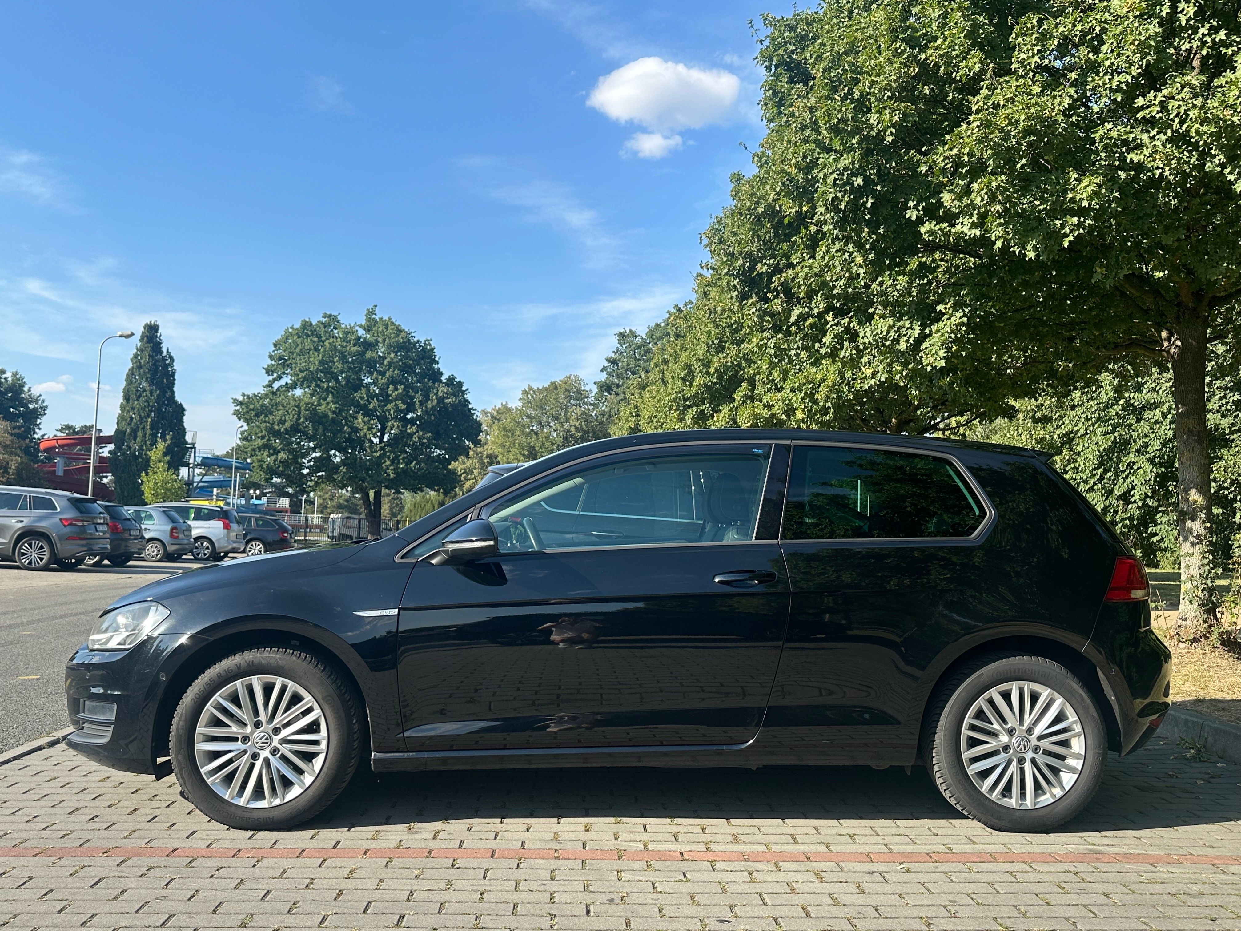 Volkswagen Golf, Prodám VW Golf VII CUP 1.2 TSI - fotka 3