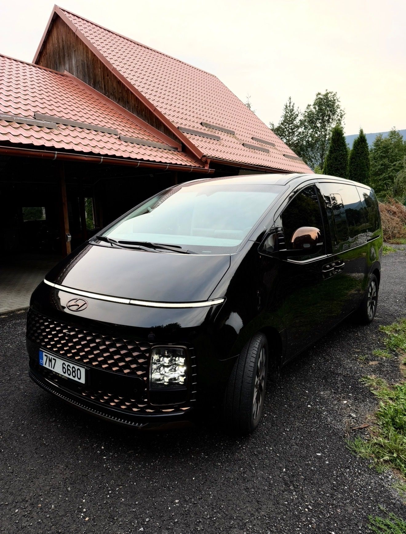 Hyundai Staria, Staria 2.2 CRDi 4x4 Luxury