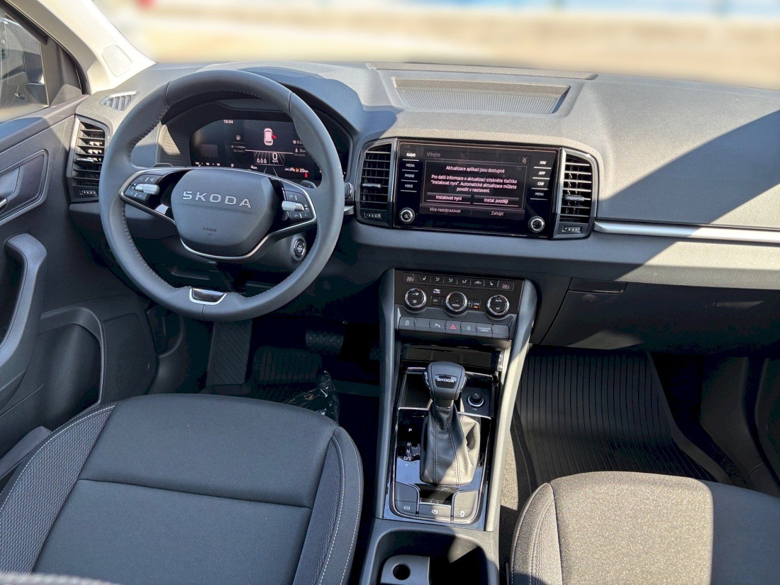 Škoda Karoq, Selection 1.5 TSI DSG 110 kW - fotka 5