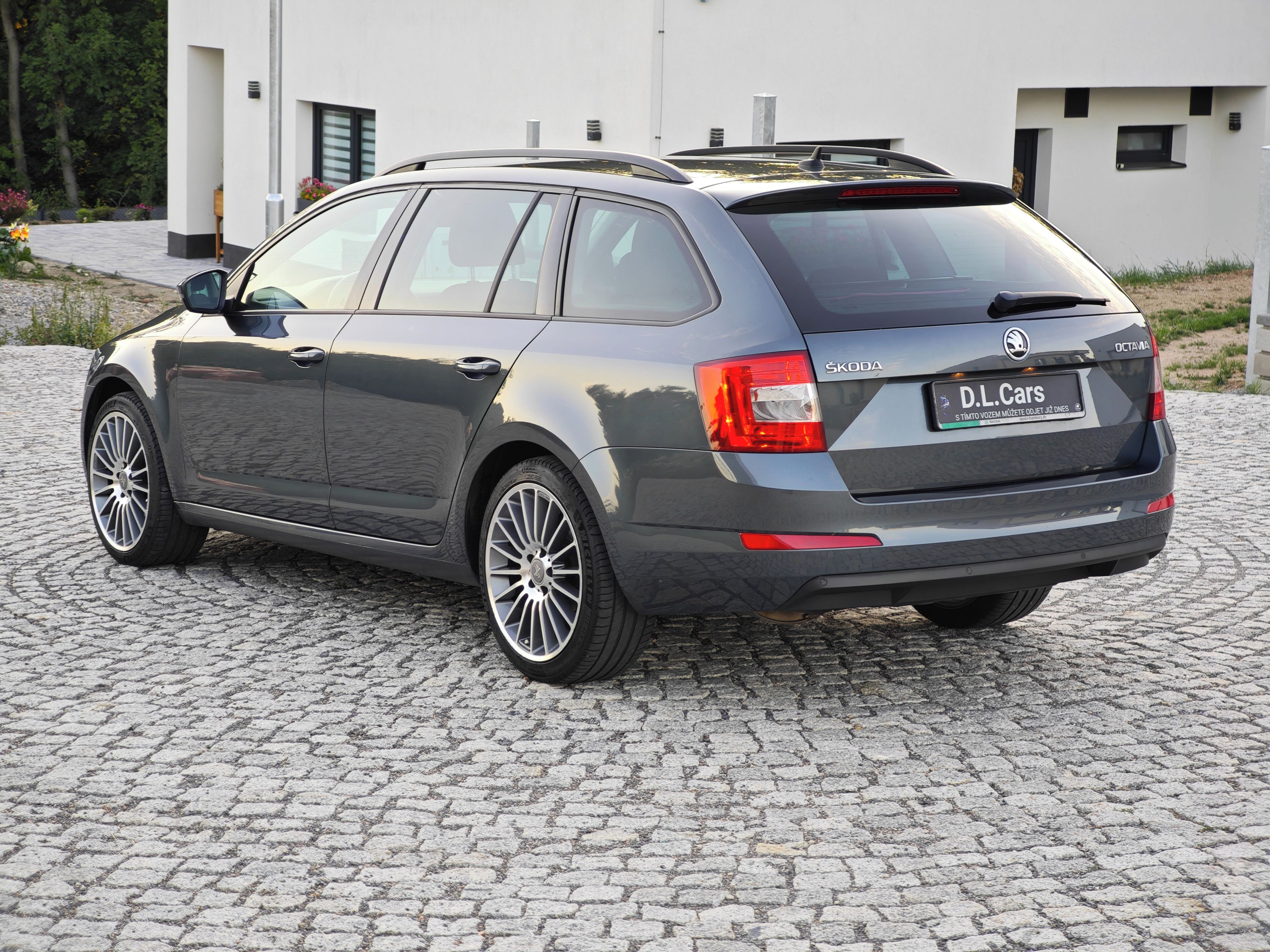 Škoda Octavia, 2.0 Tdi, 110Kw,  "Ambition" - fotka 4