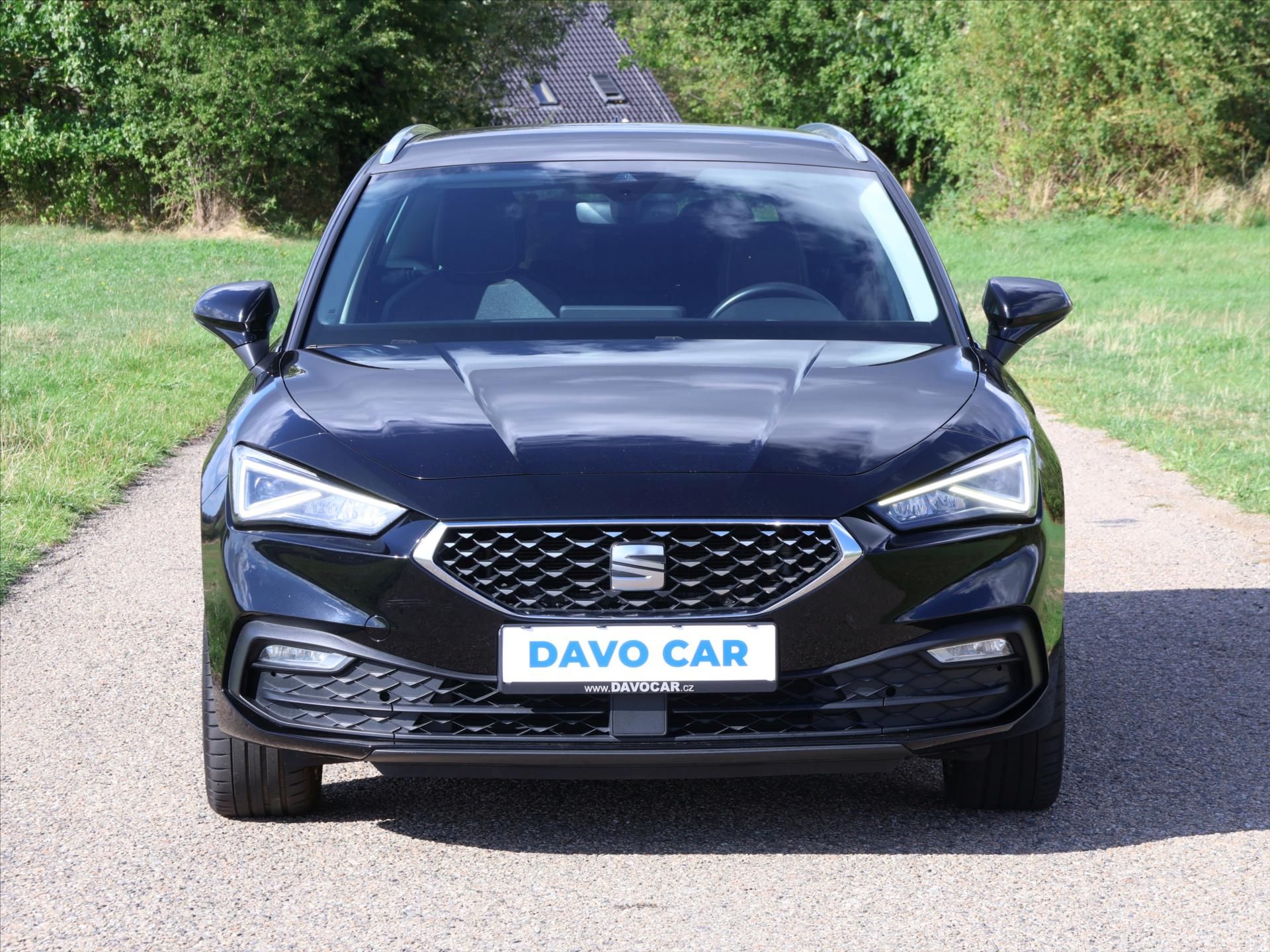 Seat Leon, 2,0 TDI DSG 110kW Xcellence ST - fotka 2