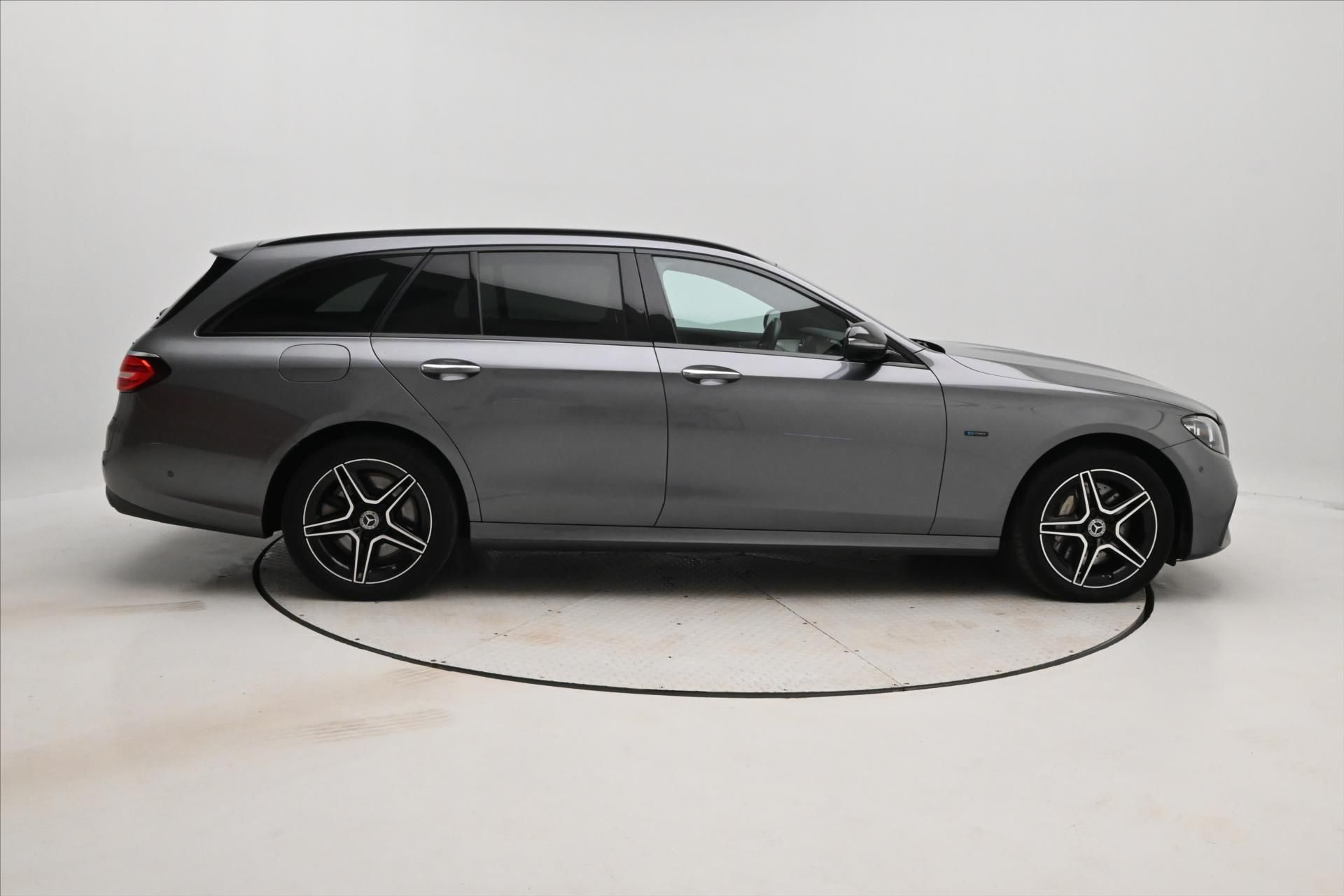 Mercedes-Benz Třídy E, 2,0 300de 225kW 4Matic Záruka - fotka 4
