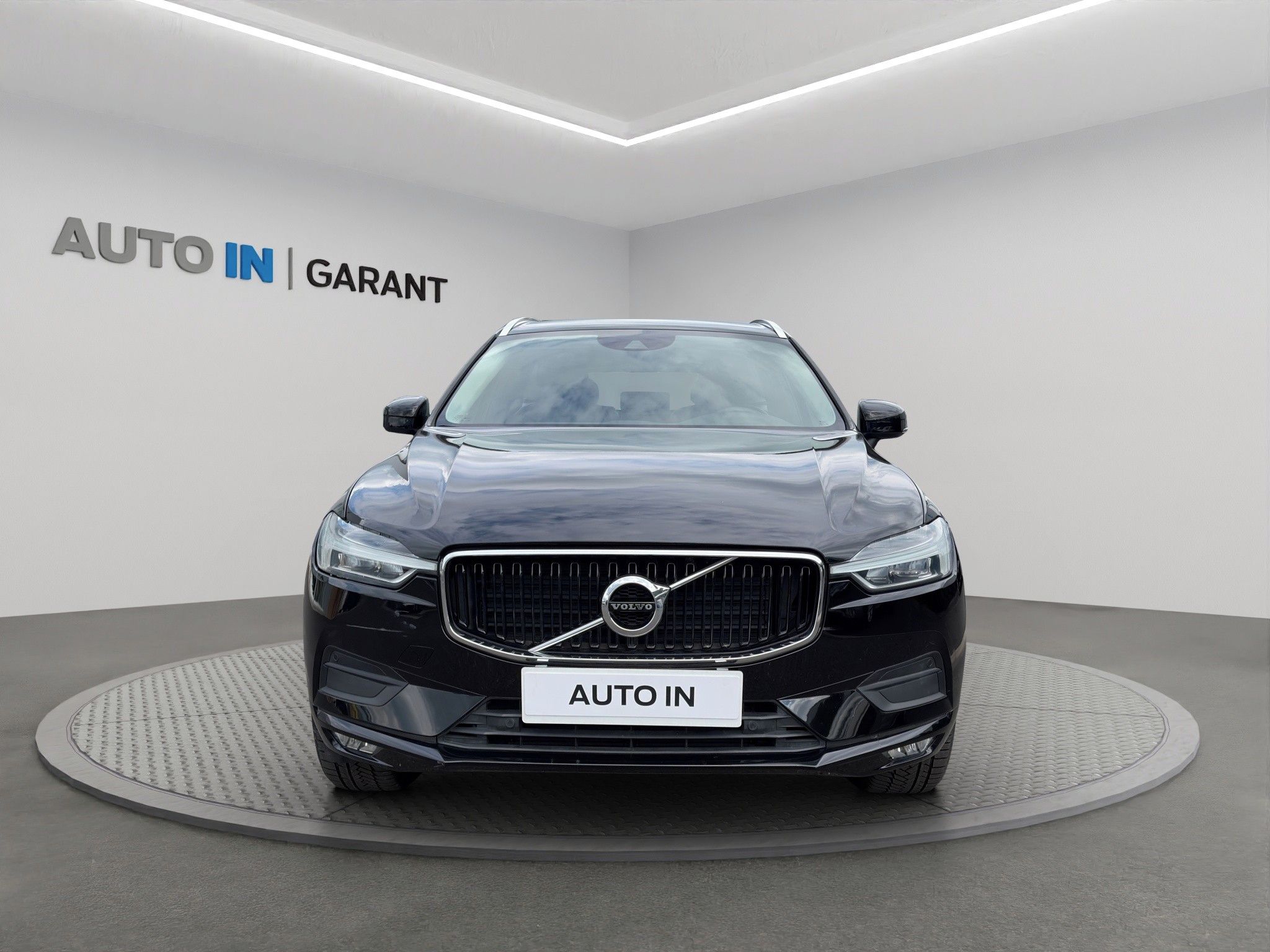 Volvo XC60, Momentum Pro B4 4x4 1.majitel - fotka 2