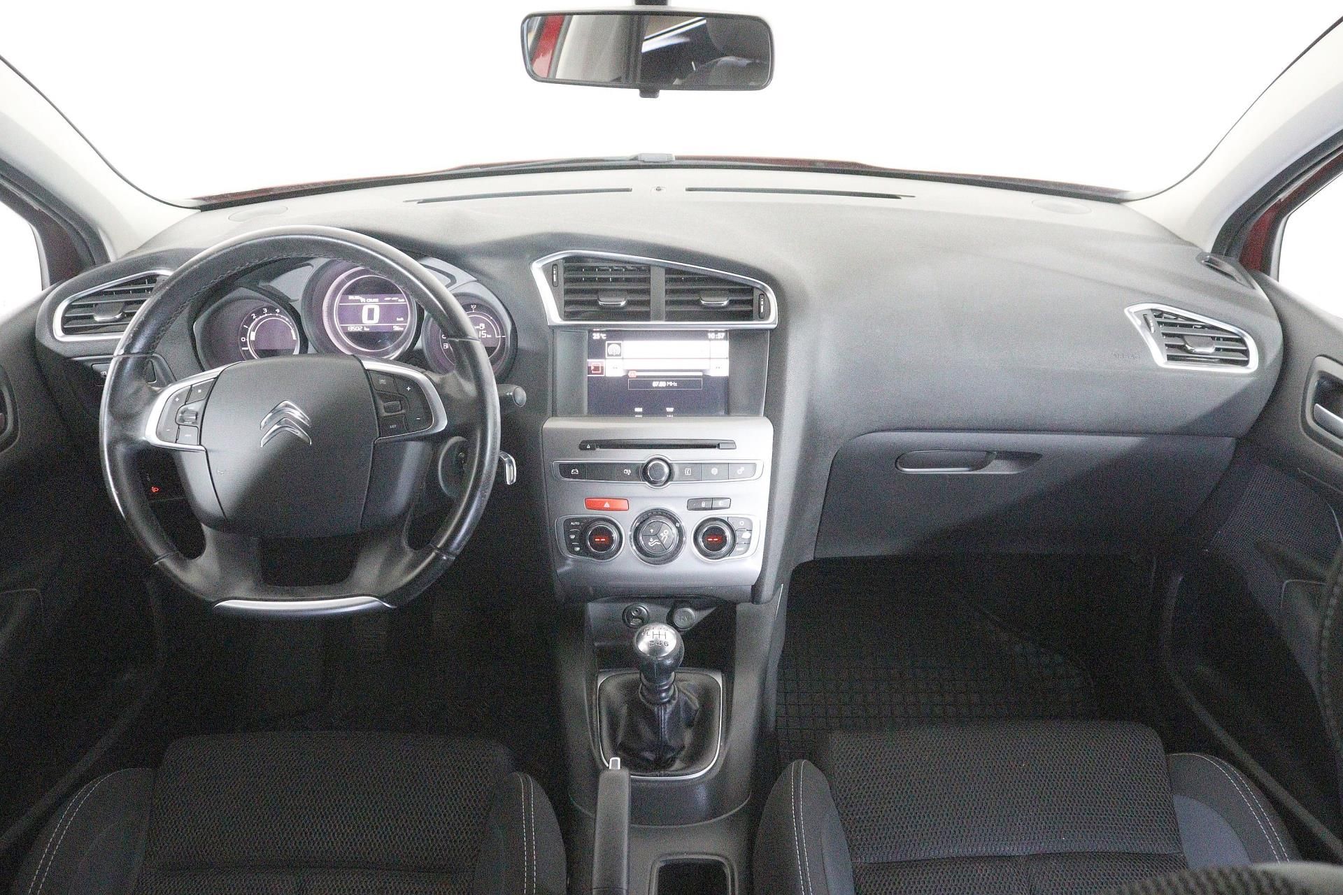 Citroën C4, 1.2i 96kw - fotka 5