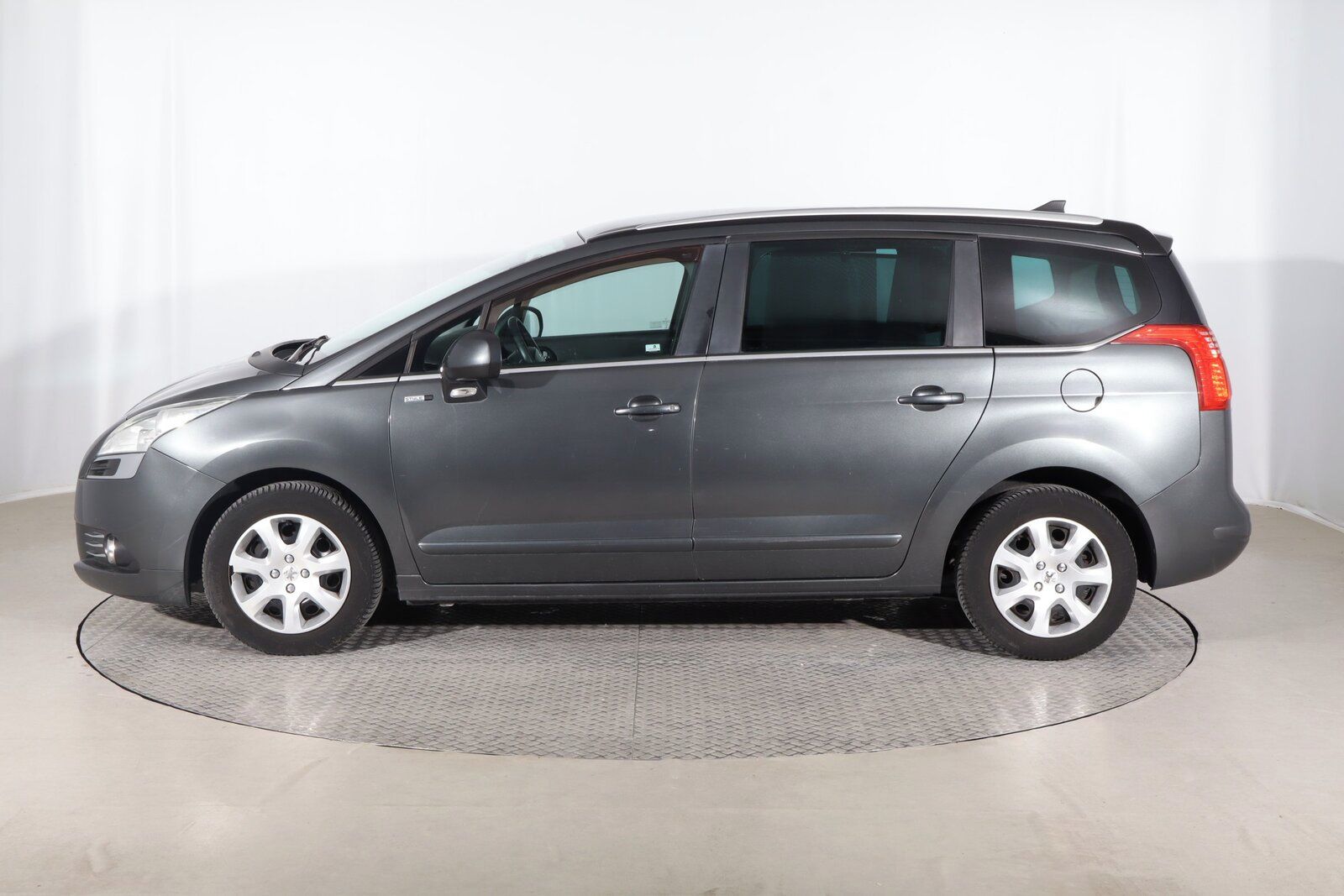 Peugeot 5008, 1.6 HDi, Serv.kniha - fotka 3
