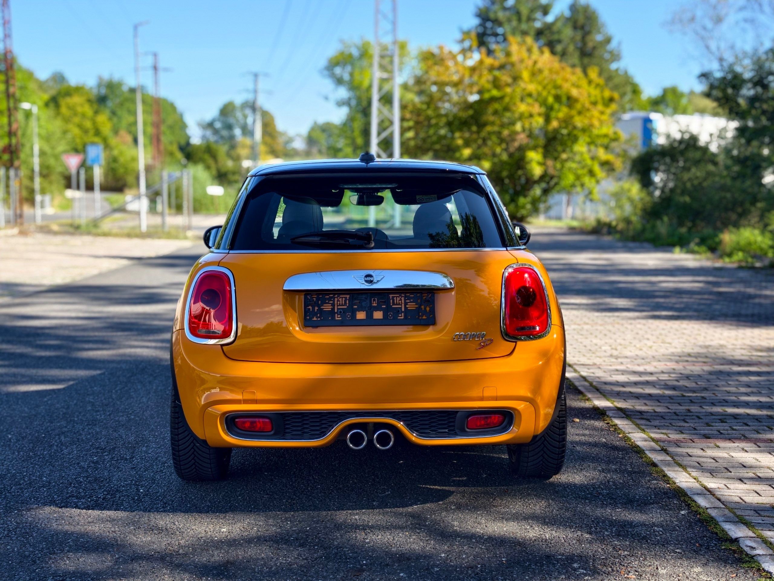 Mini Cooper S, MINI Cooper SD (F55) 5 dveří - fotka 3