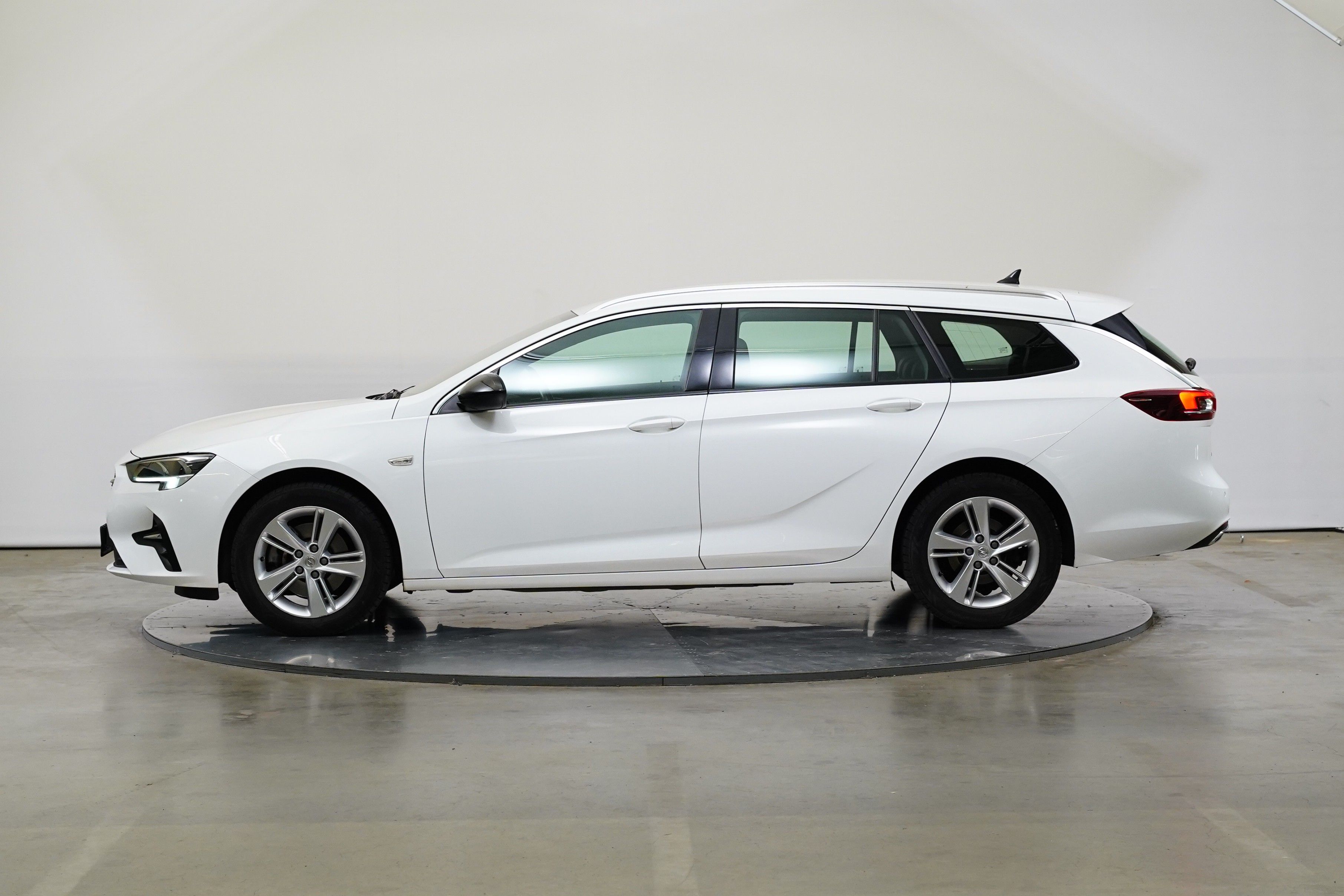 Opel Insignia, 2.0 CDTI 128 kW AUT 4x4 - fotka 3
