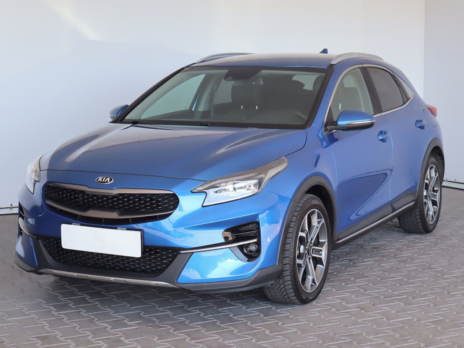 Kia XCee´d, 1.4 T-GDI, Automat, Serv.kniha - fotka 2