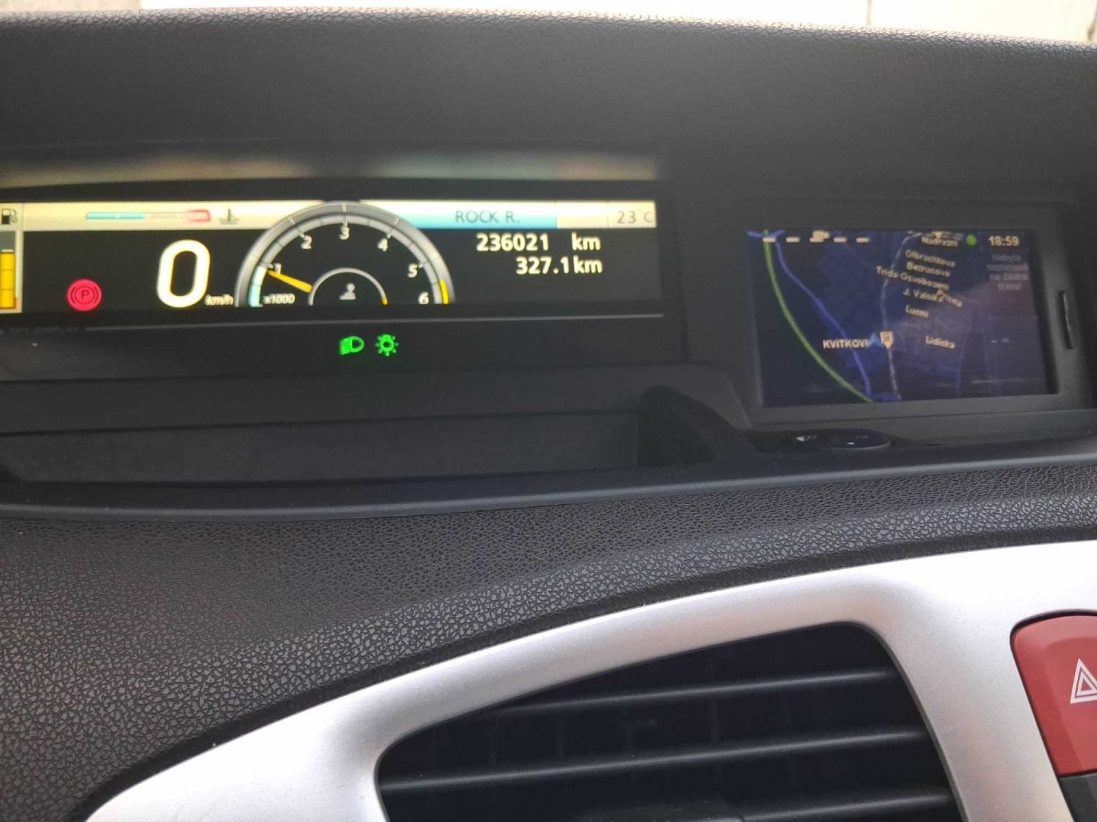Renault Grand Scénic, 1.9 dCi, Navi, Kožené sedačky - fotka 3