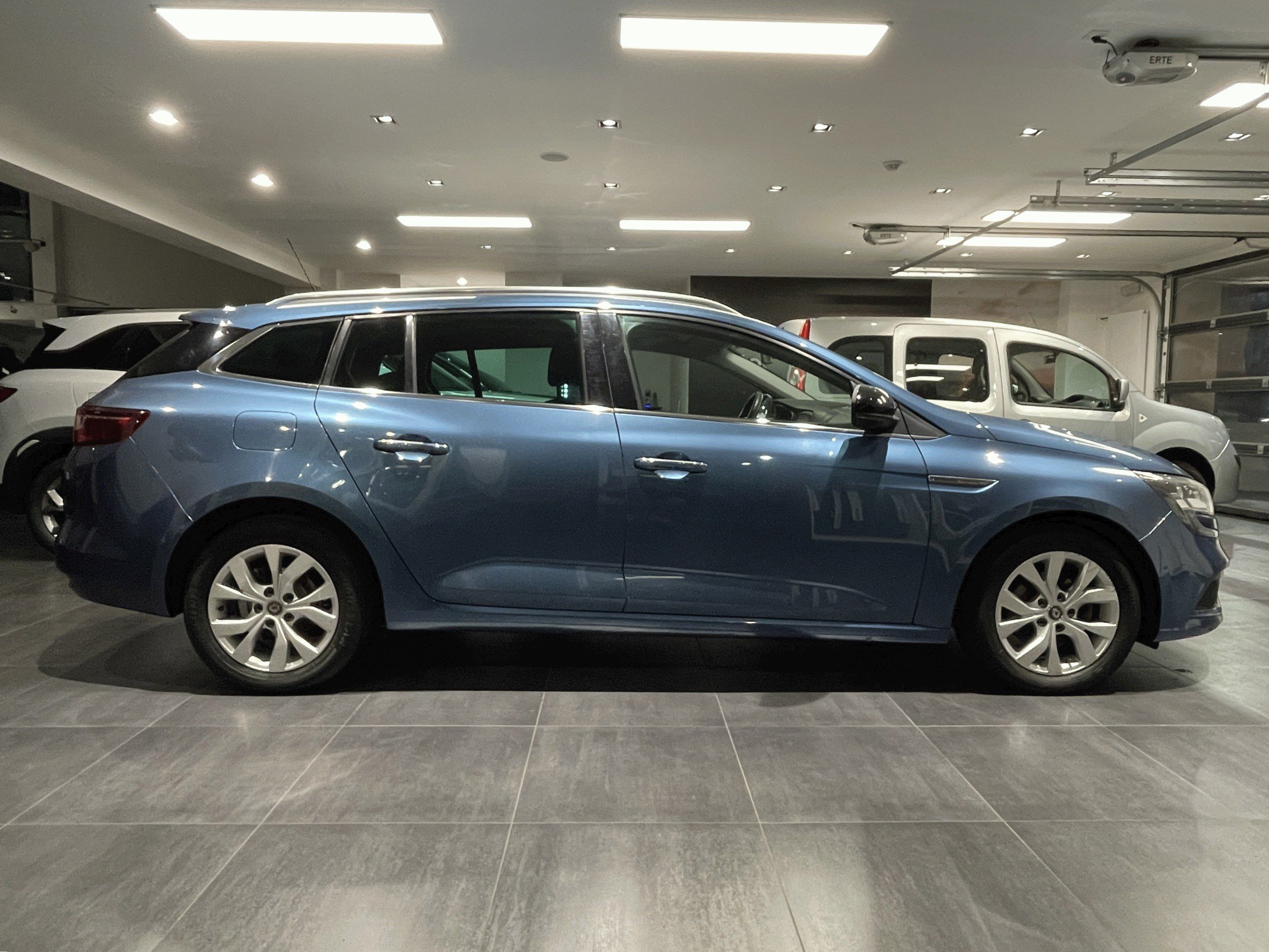 Renault Mégane, Grandt. LIMITED 1,3TCe 140k - fotka 5