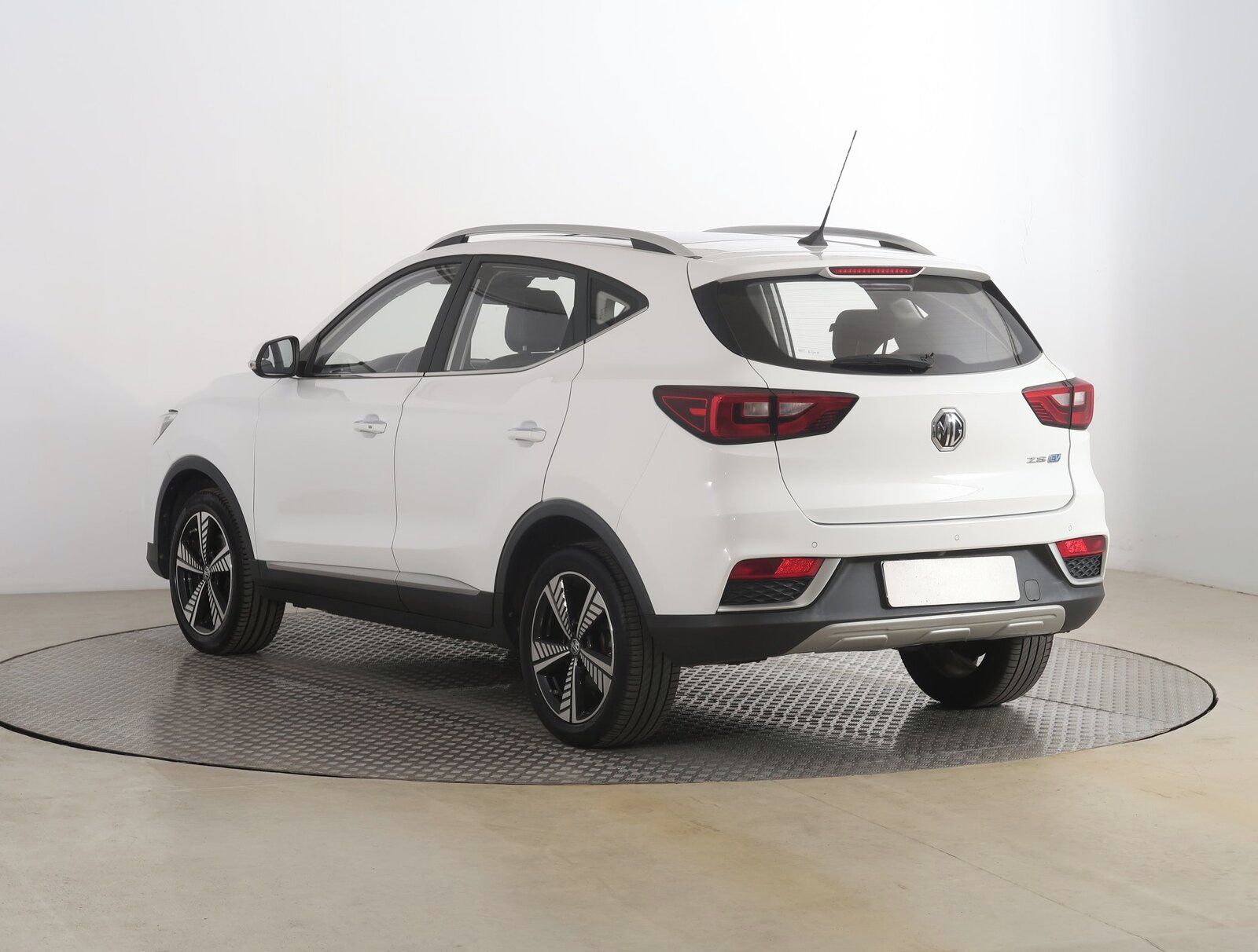 MG ZS, EV 42.5 kWh, SoH 97%, Luxury - fotka 4