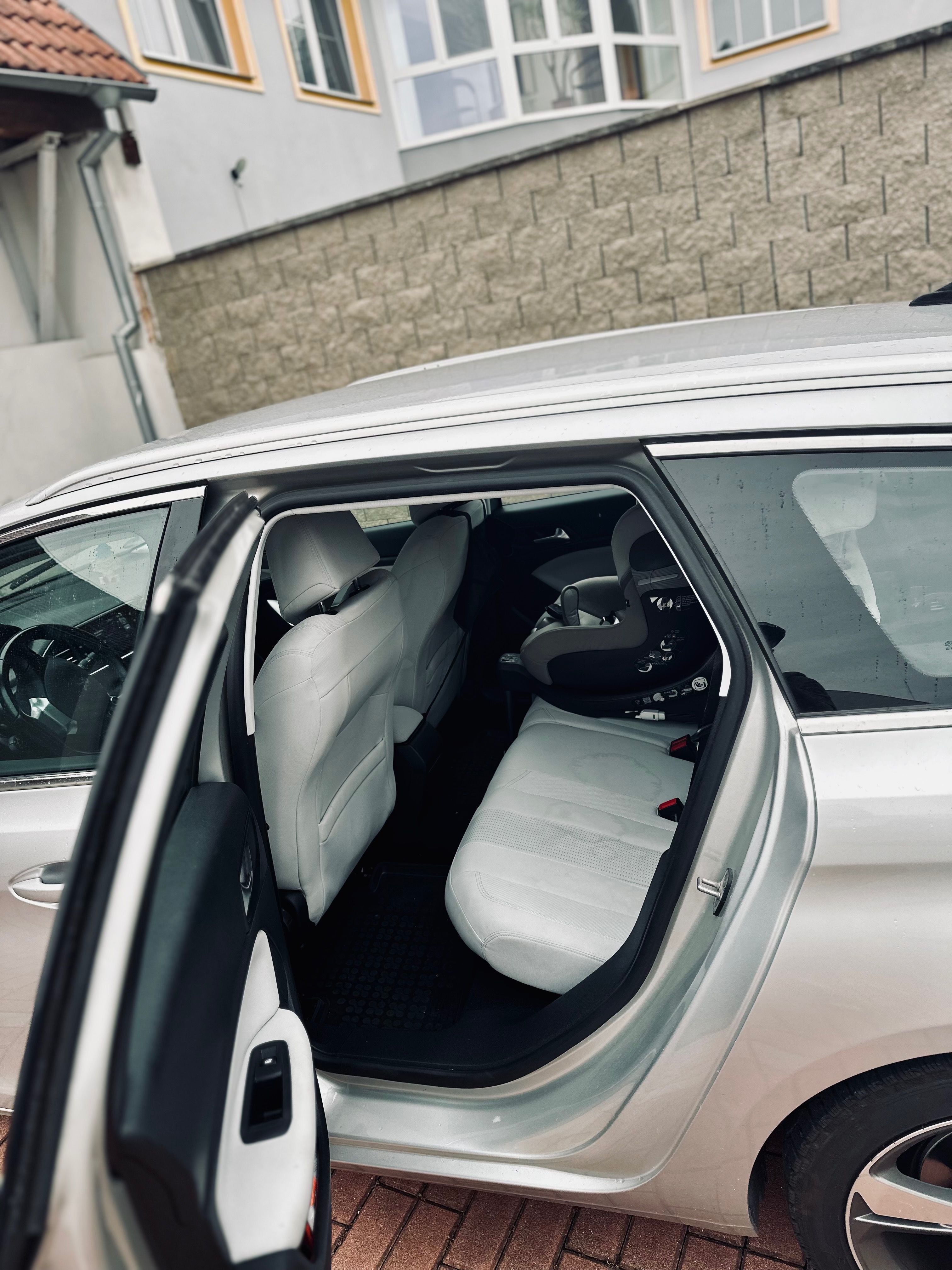 Peugeot 308, 2.0 - fotka 3