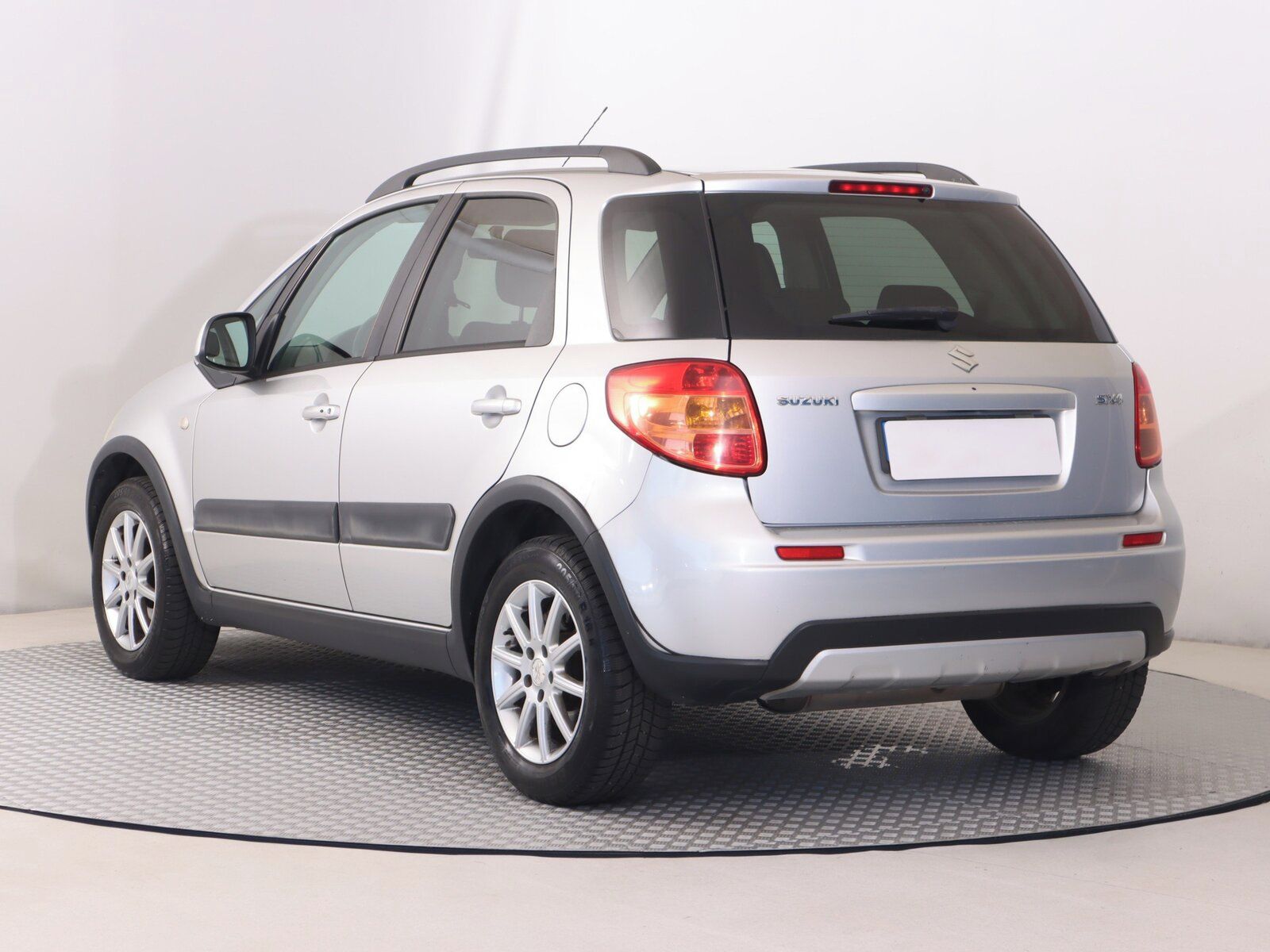 Suzuki SX4, 1.6 VVT, Serv.kniha, po STK - fotka 4