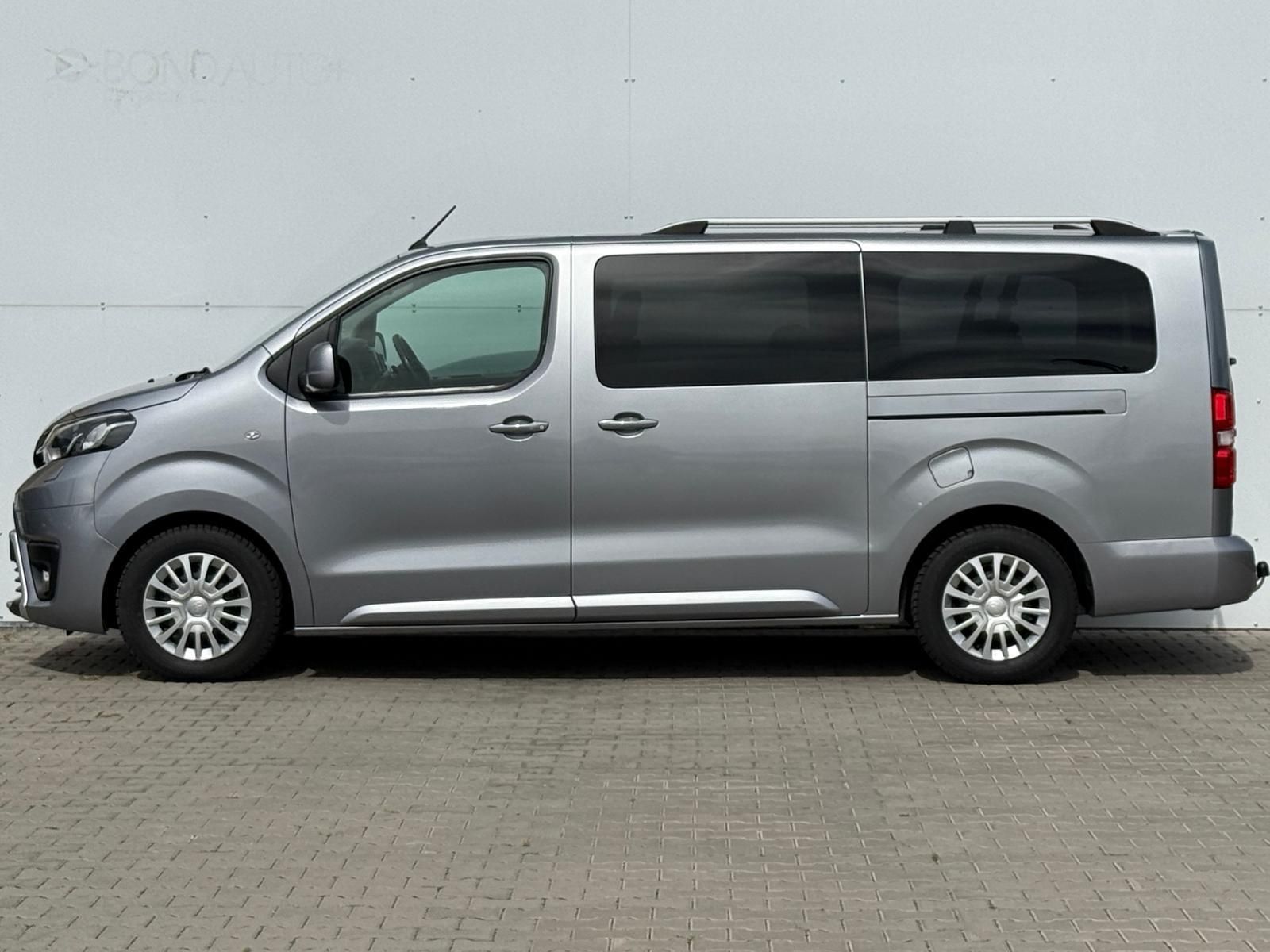 Toyota Proace Verso, 2,0 D-4D L2 Shuttle AT - fotka 3