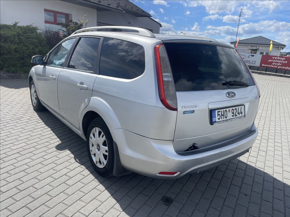 Ford Focus, 1,8 i 16V 92kw LPG Titanium - fotka 3