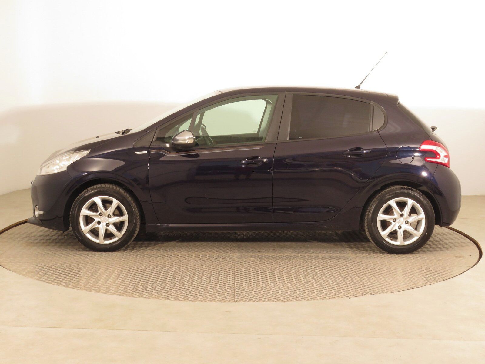 Peugeot 208, 1.2 PureTech, Serv.kniha - fotka 3