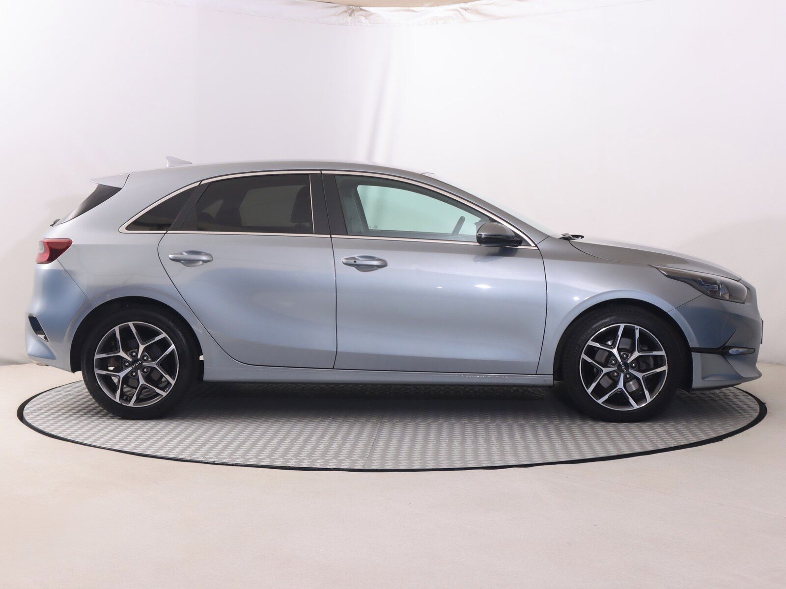 Kia Cee´d, 1.5 T-GDI, Serv.kniha - fotka 6
