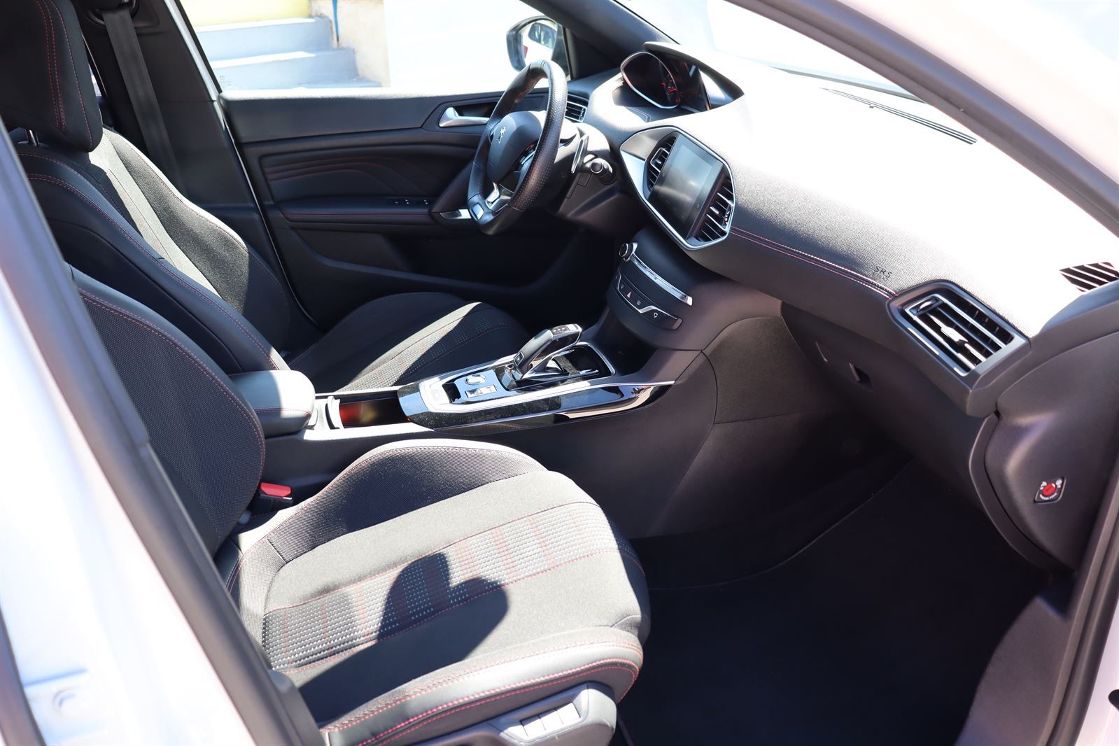 Peugeot 308, SW 1.5 BlueHDi 130 S&S EAT8 - fotka 4