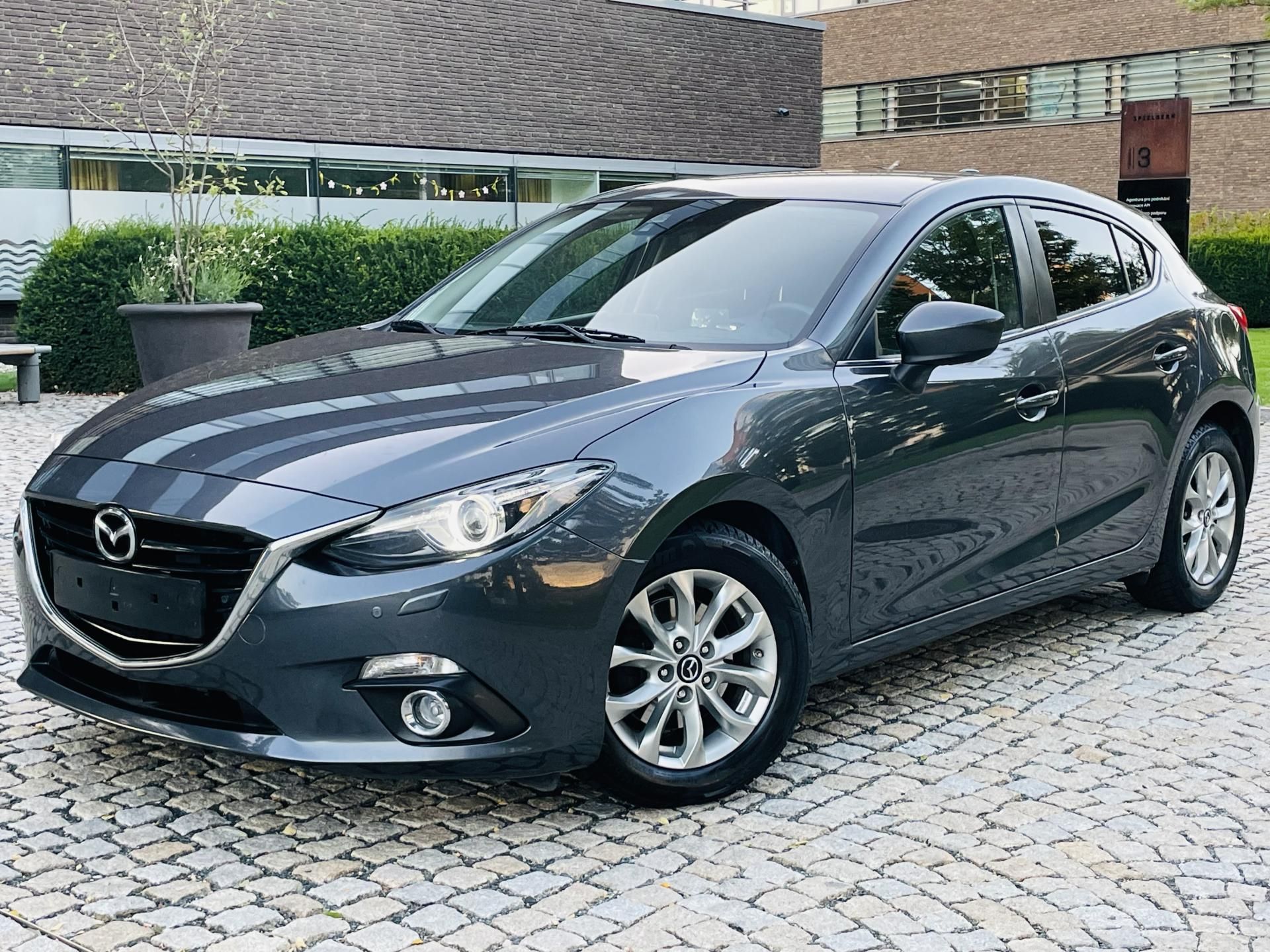 Mazda 3, 2.0i MAN VÝHŘEV SENZORY HEADUP - fotka 2