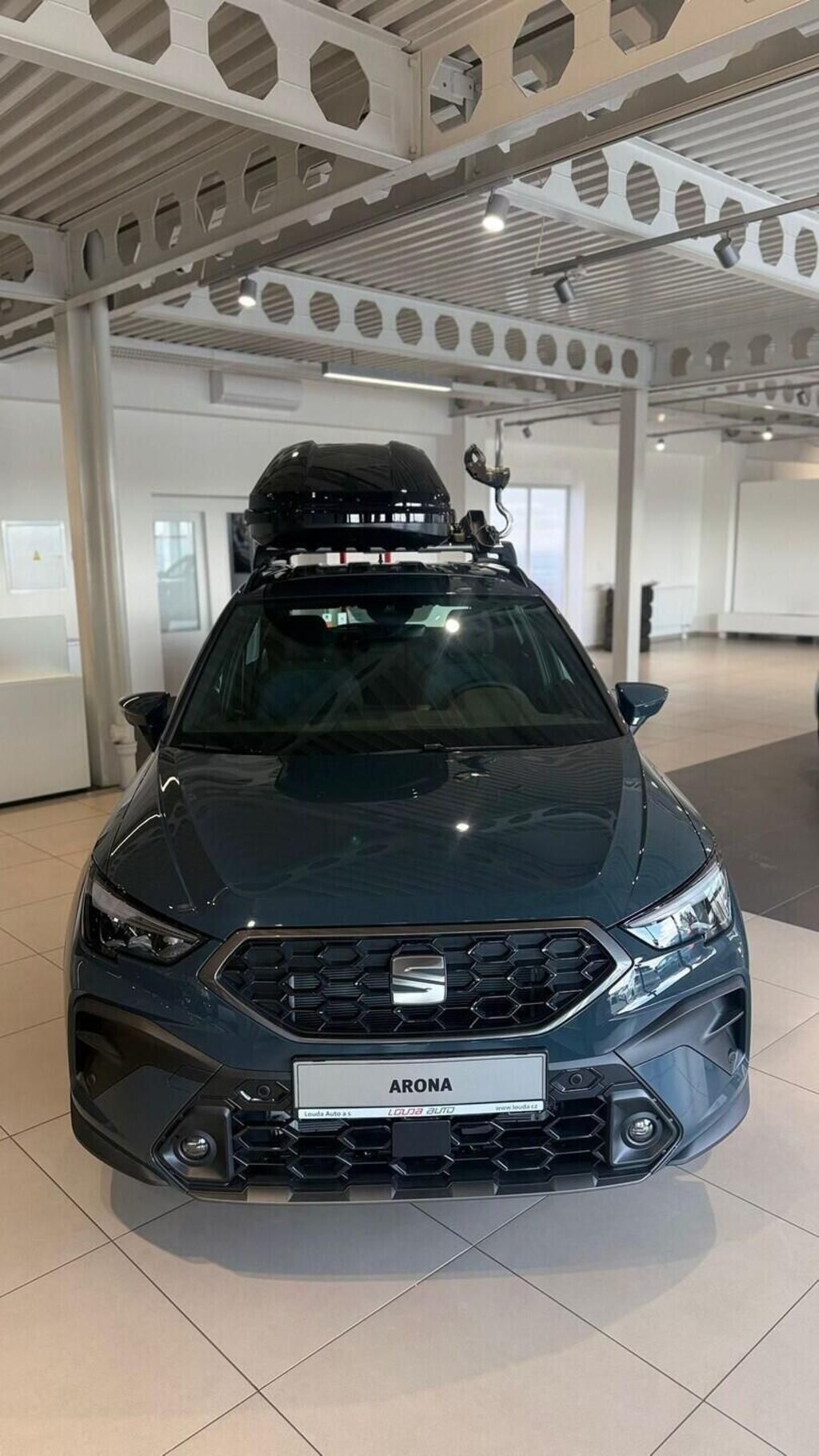 Seat Arona, Style 1.0 70 kW - fotka 2