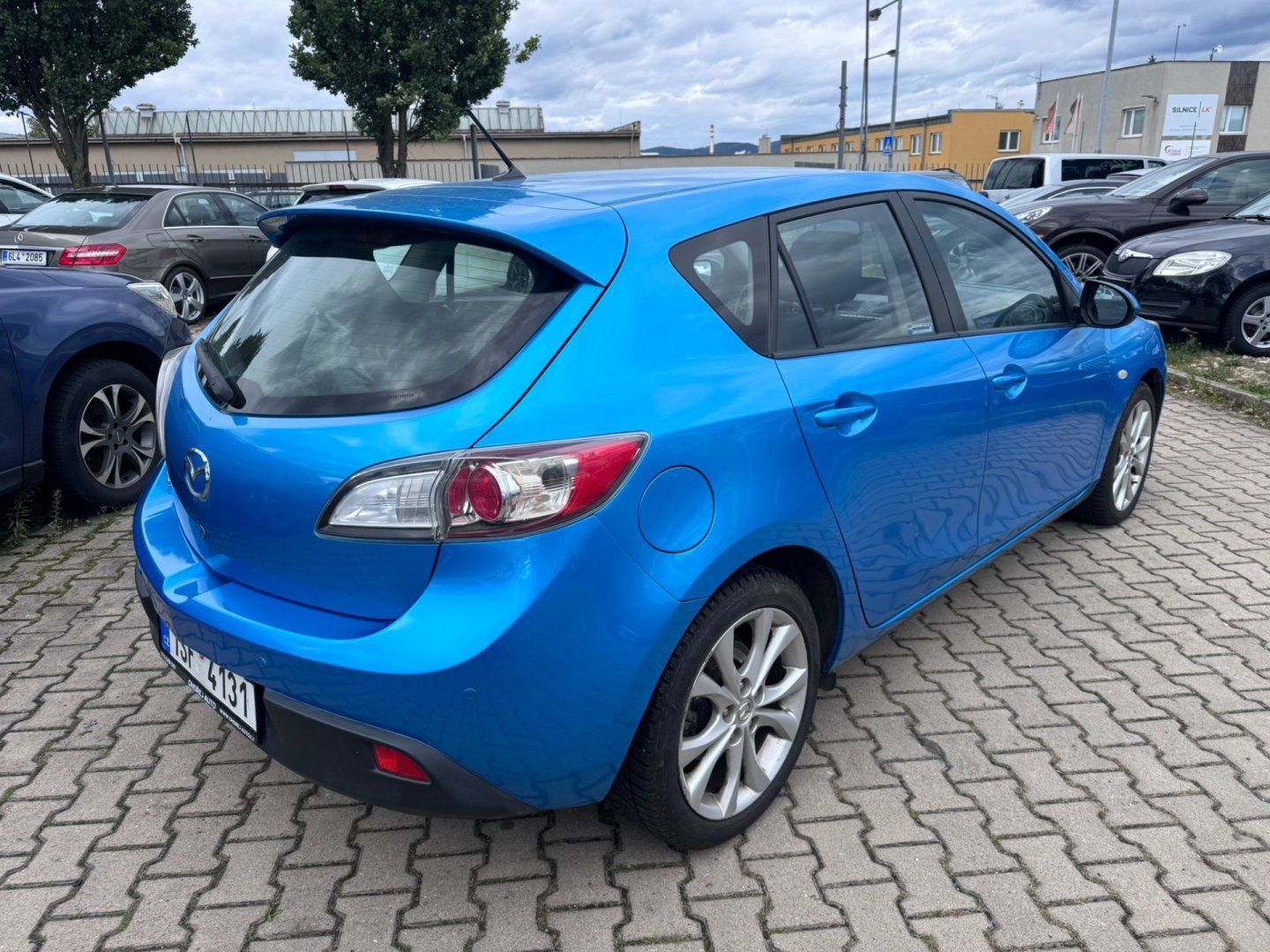 Mazda 3, AUTOMAT 2,0i 110KW 2X PNEU STK - fotka 6