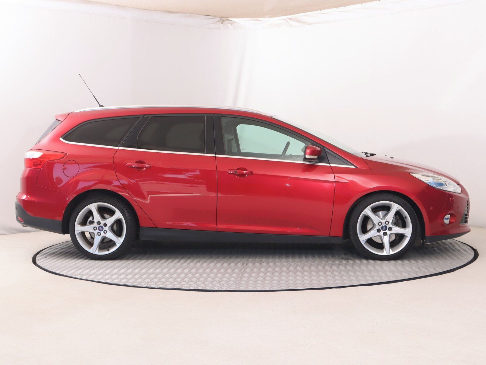 Ford Focus, 2.0 TDCi, Automat, Serv.kniha - fotka 6