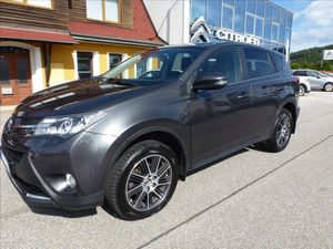 Toyota Rav4, 2,2 D-4D 6M/T Style