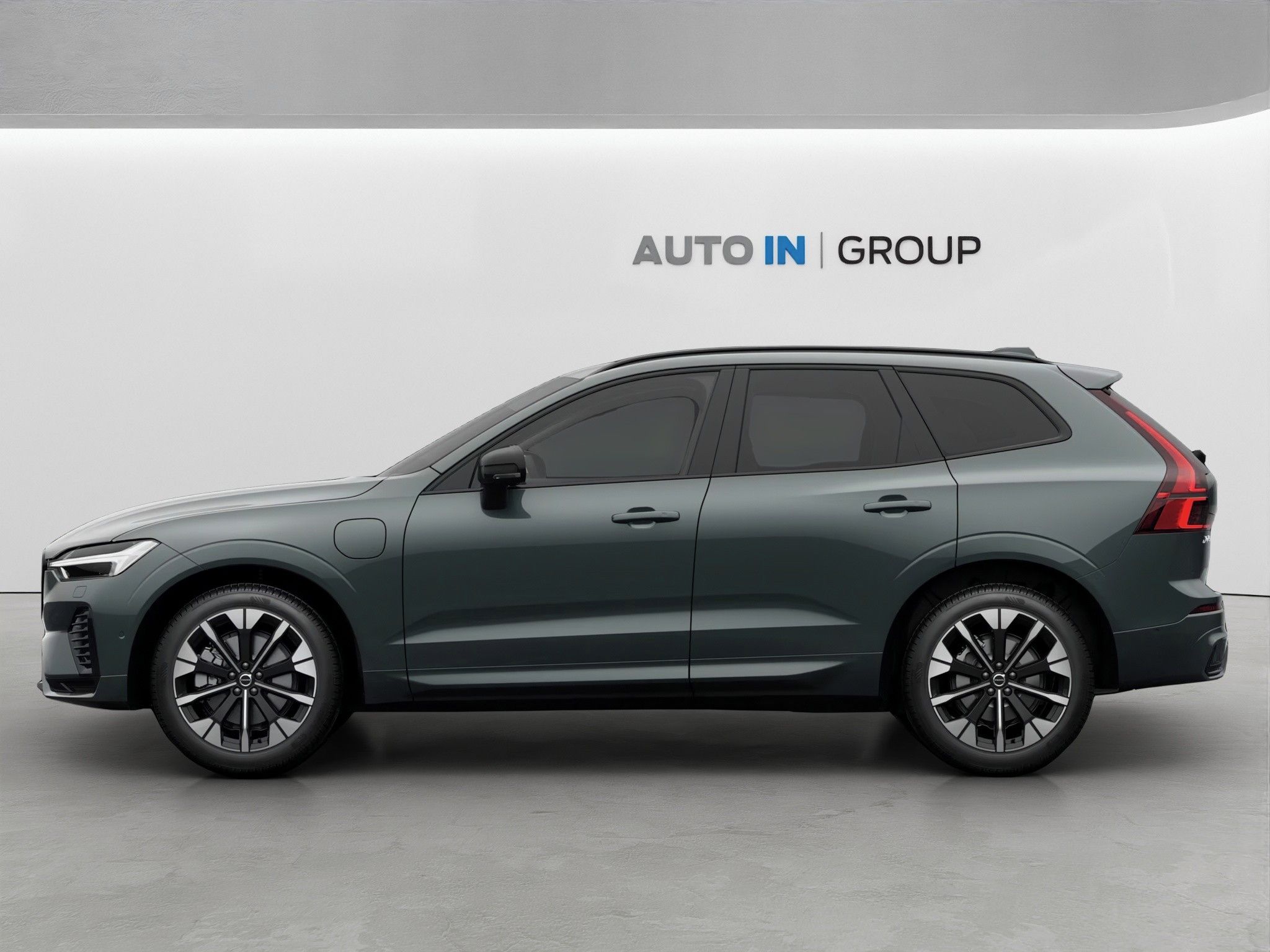 Volvo XC60, DARK T6 ULTRA,4X4 - fotka 3