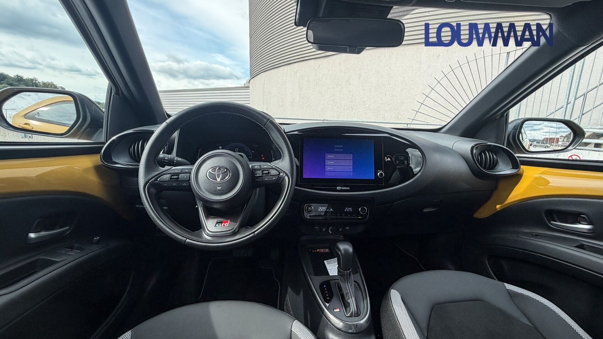 Toyota Aygo, 1.5HEV GR SPORT - fotka 5