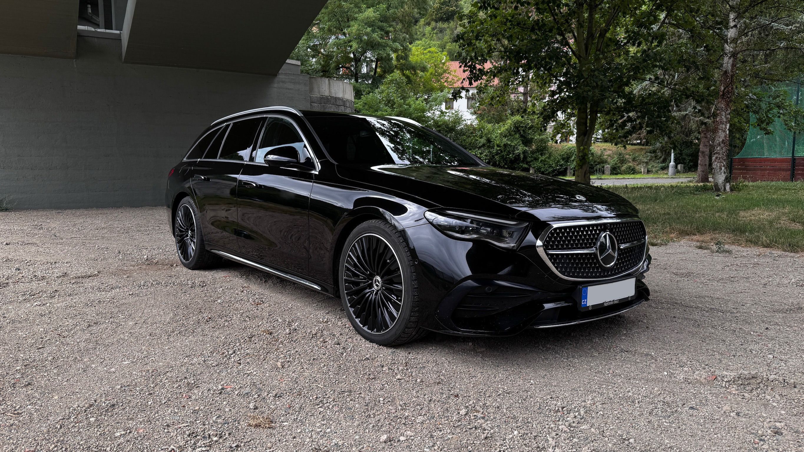Mercedes-Benz Třídy E, E220d, AMG, ZÁRUKA, PANORAMA