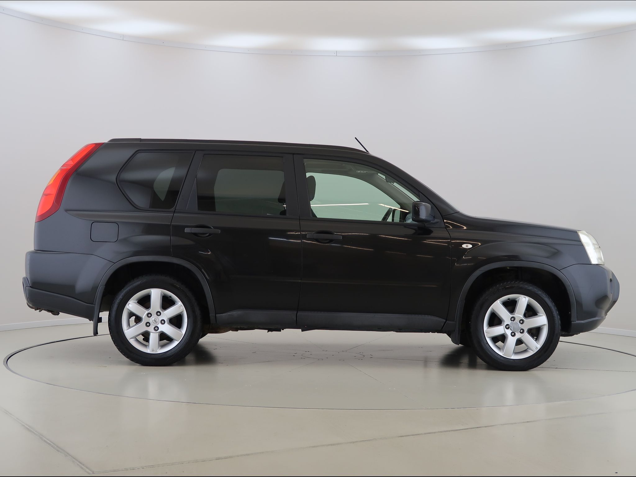Nissan X-Trail, 2.0DCi,110KW,4X4,Tažné,CZ - fotka 4