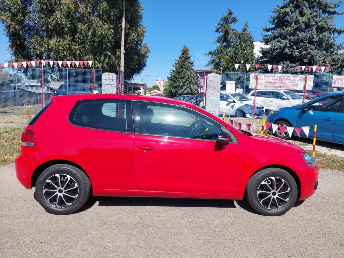 Volkswagen Golf, 1,6 i DSG - fotka 5