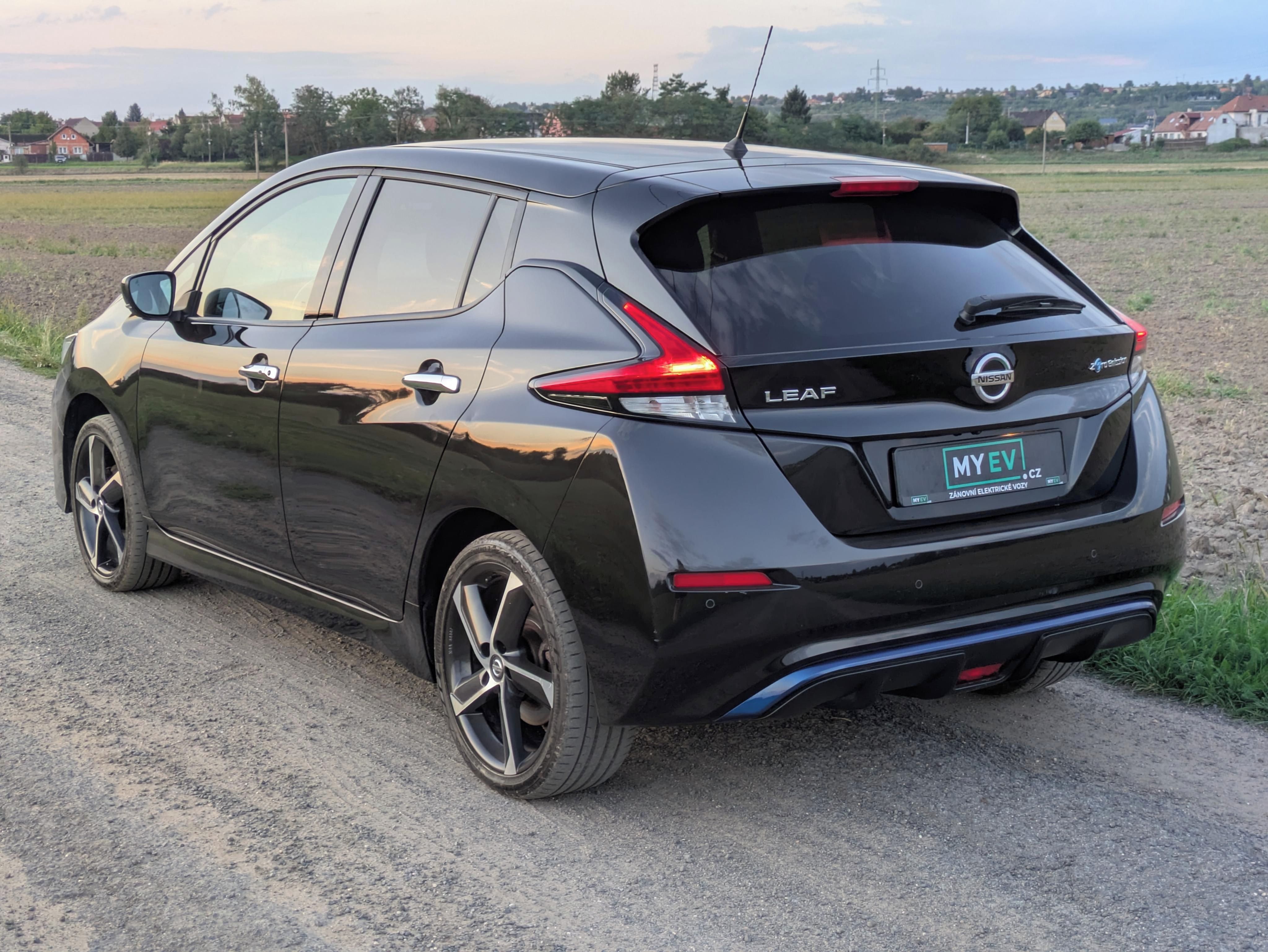Nissan LEAF, 62kWh N-CONNECTA 2xALU SOH 87% - fotka 5