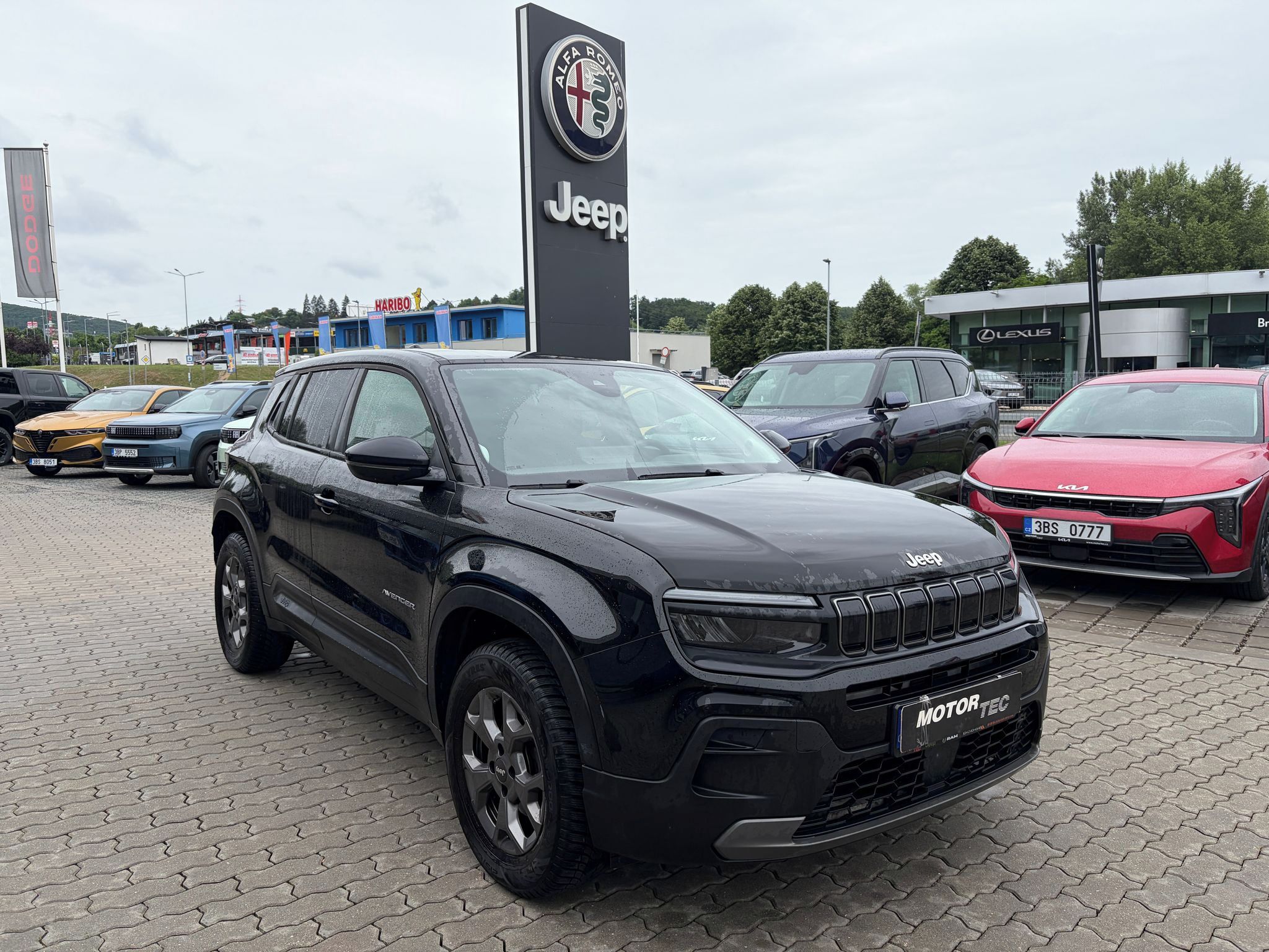 Jeep Avenger, 1.2T 100k Longitude 6MT - fotka 2