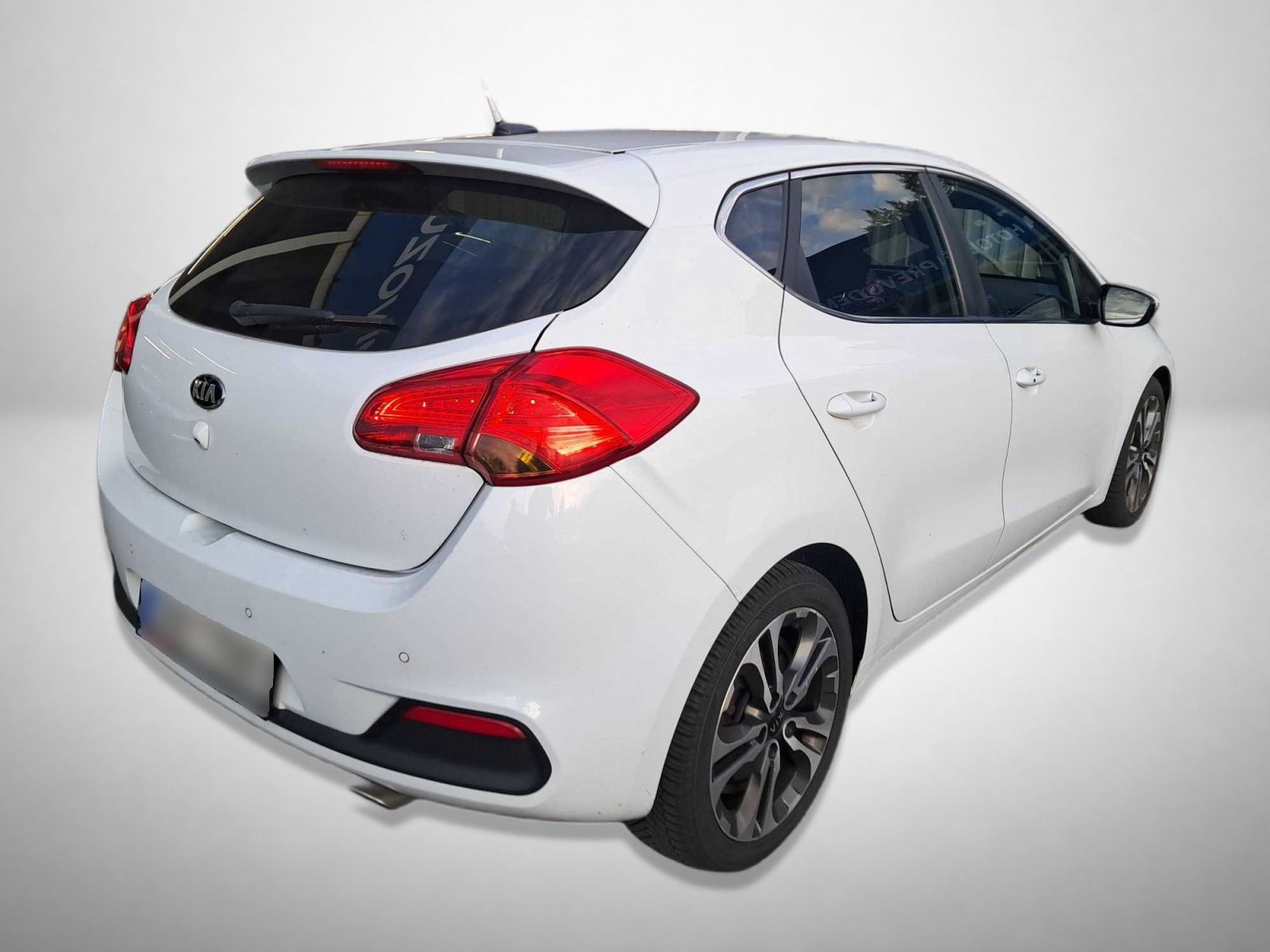 Kia Cee´d, 1.6 GDI, Serv.kniha, Navi - fotka 2