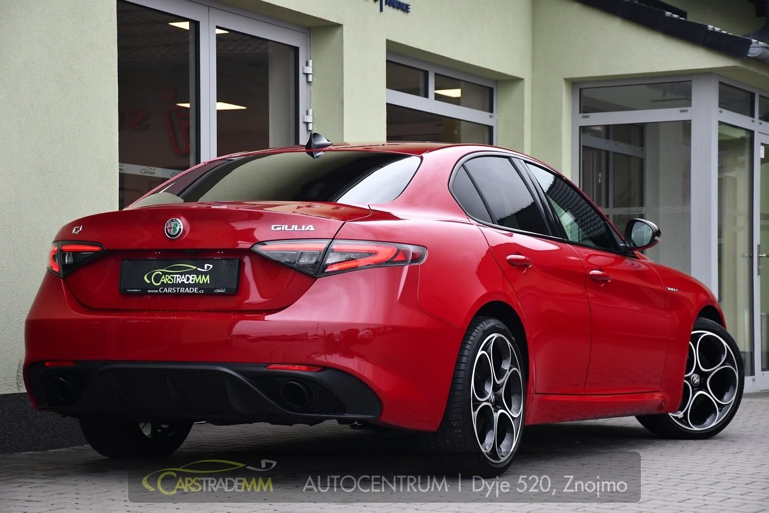 Alfa Romeo Giulia, 2,2D AT8-Q4 VELOCE - fotka 5