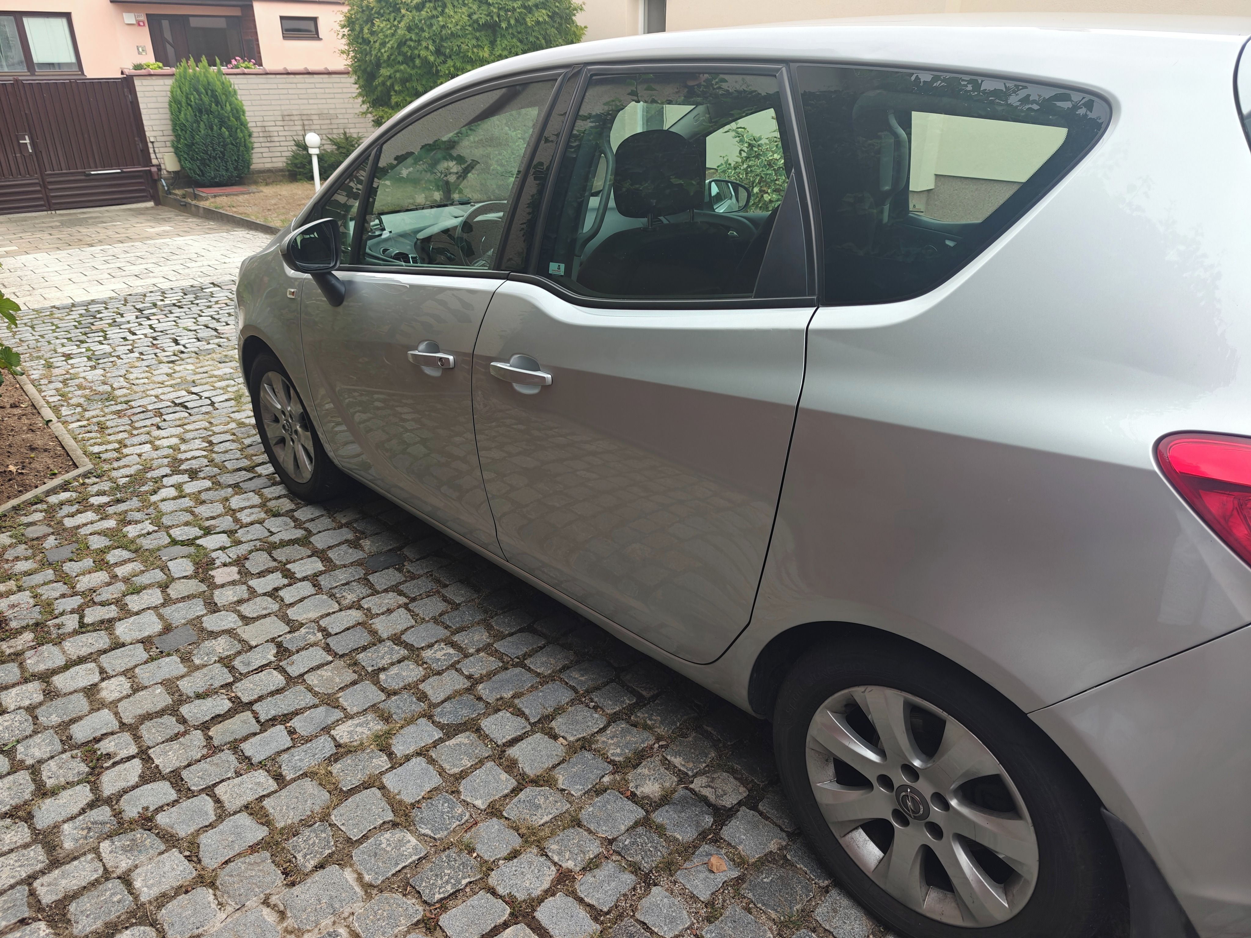 Opel Meriva, Opel Meriva, 1.4 T, pěkný stav - fotka 6