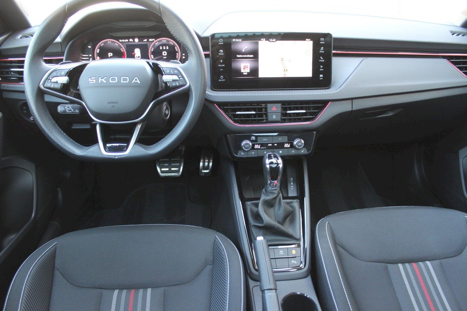 Škoda Scala, DSG 1.5TSI/110kW MONTE CARLO N - fotka 5