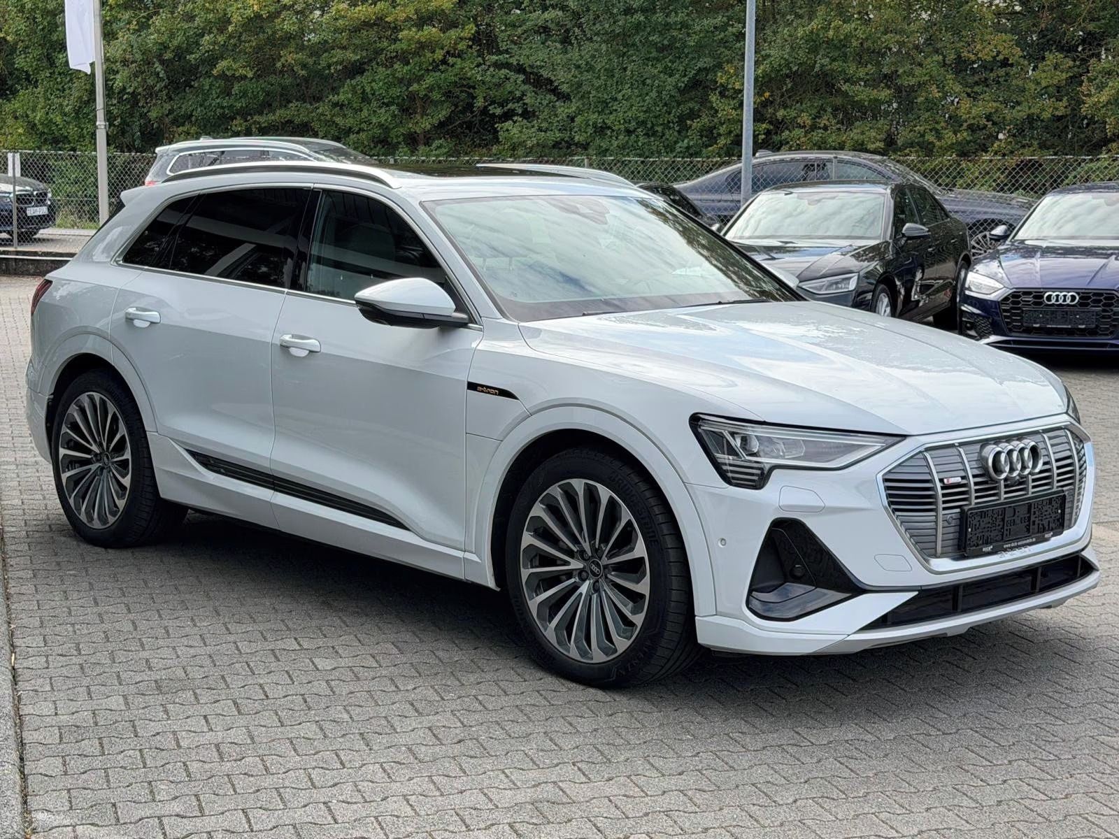 Audi e-tron, 55 QUATTRO 2X S LINE*Navi*