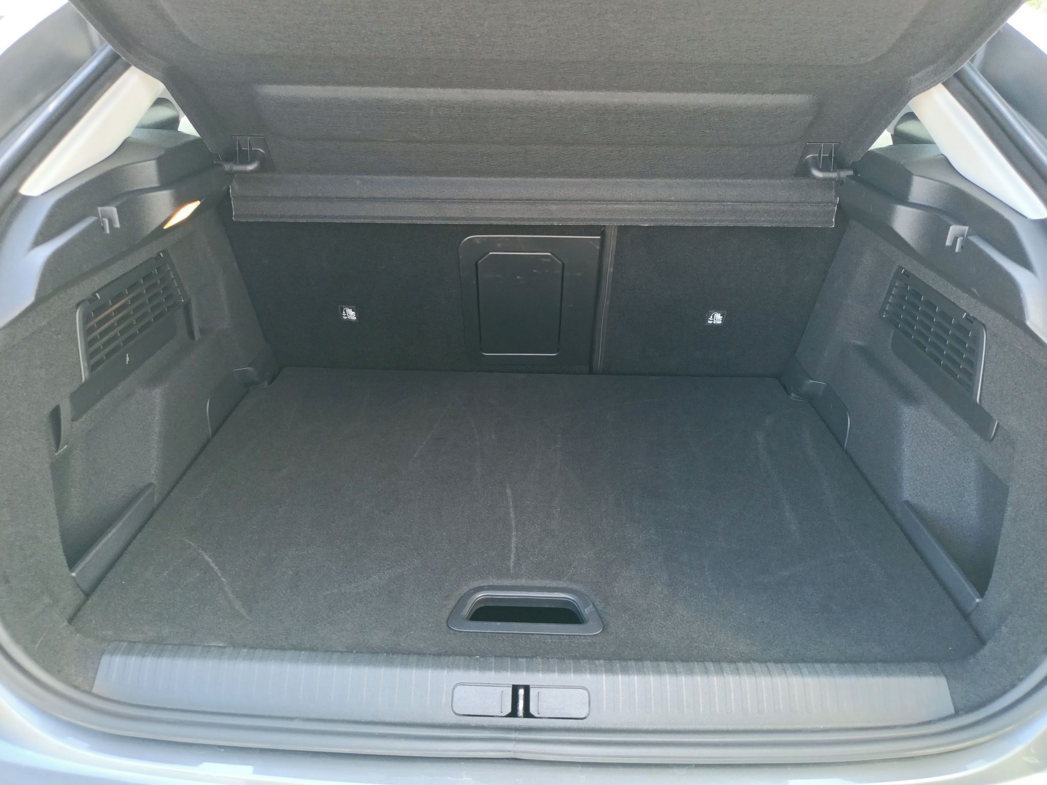 Citroën C4, NEW Max 1.2T - 130k, EAT8 - fotka 6