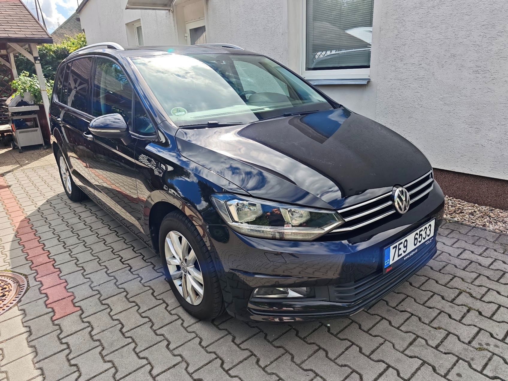 Volkswagen Touran, 1,4 TSi, AT, 110kW, nez.topení - fotka 2