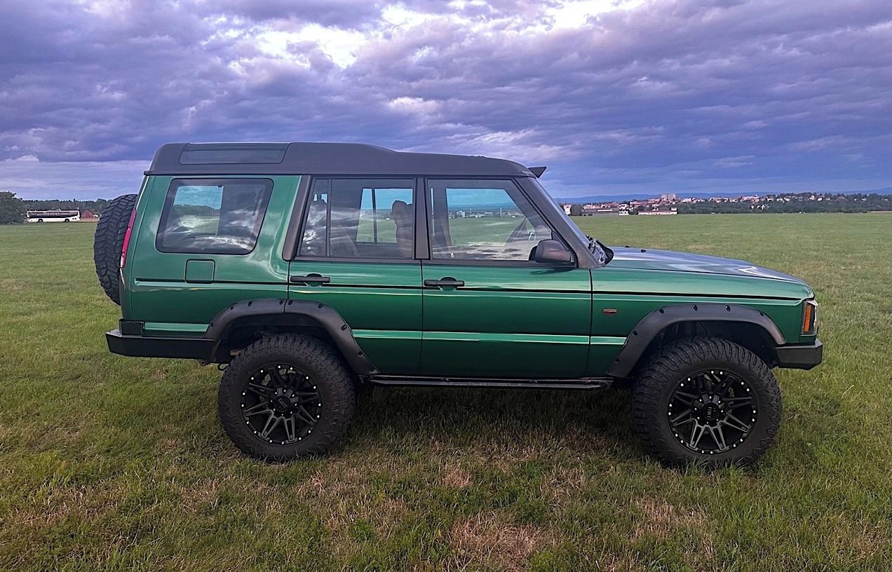 Land Rover Discovery, – kompletní RESTOMOD 2023 - fotka 6