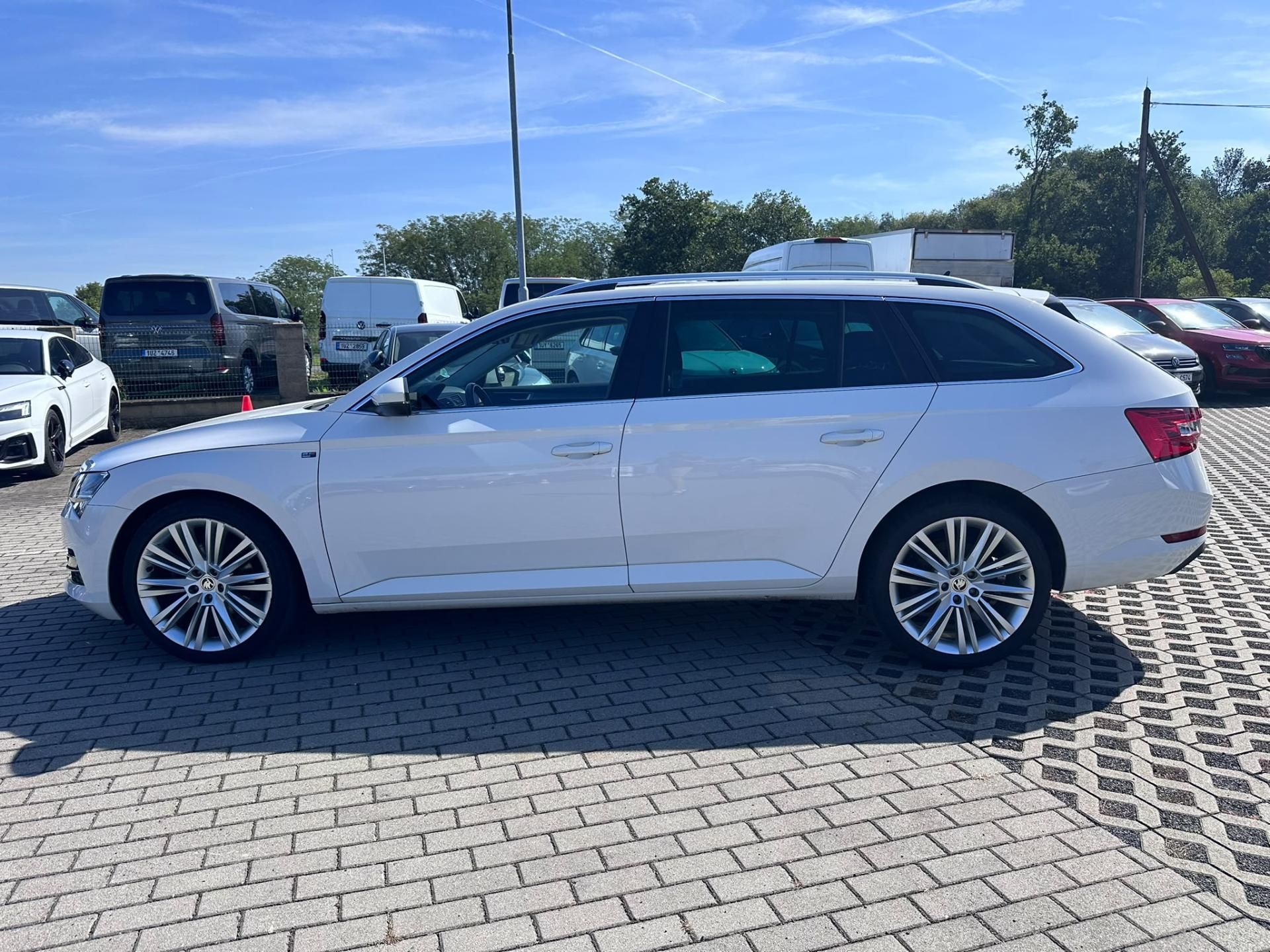 Škoda Superb, 2.0 TDI 110kW Style - fotka 6