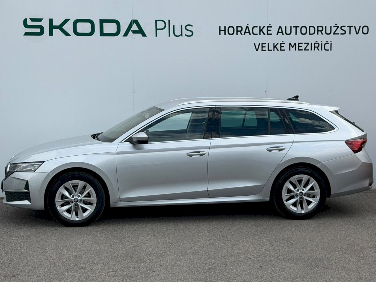 Škoda Octavia, combi Top Selection 2,0 TDI 11 - fotka 3