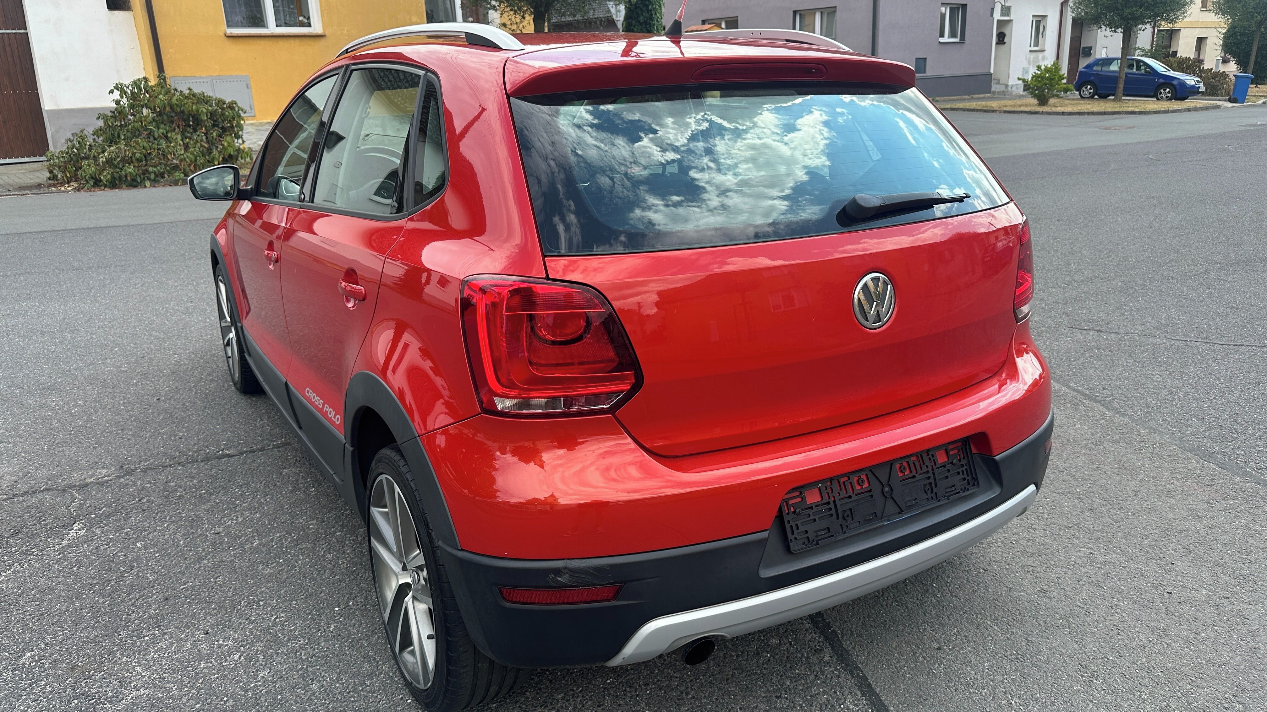 Volkswagen Polo, 1.4 i  SCross. 97t.KM - fotka 5