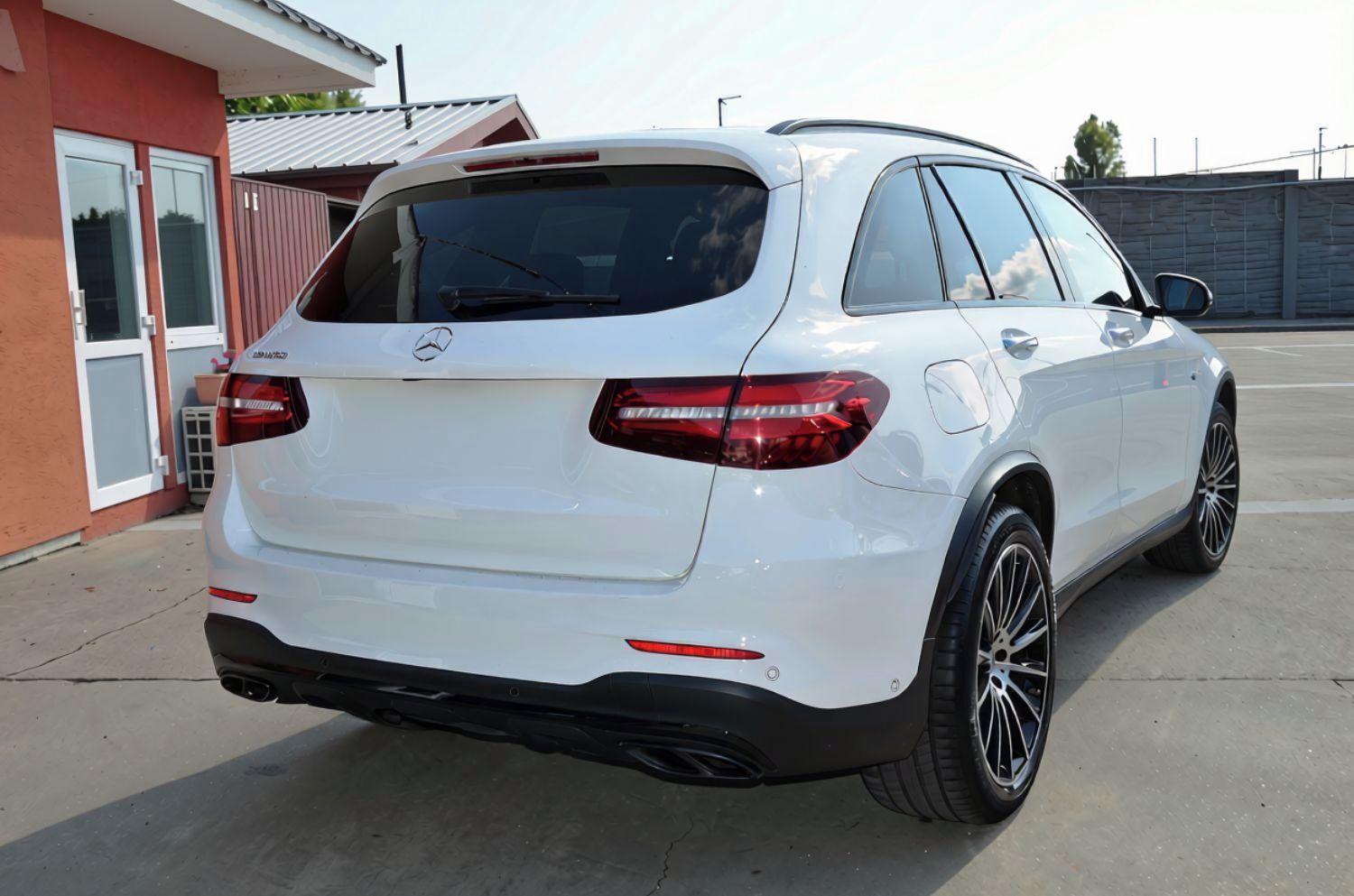Mercedes-Benz GLC, 43 AMG/vzduch/tažné/nez.topení - fotka 3