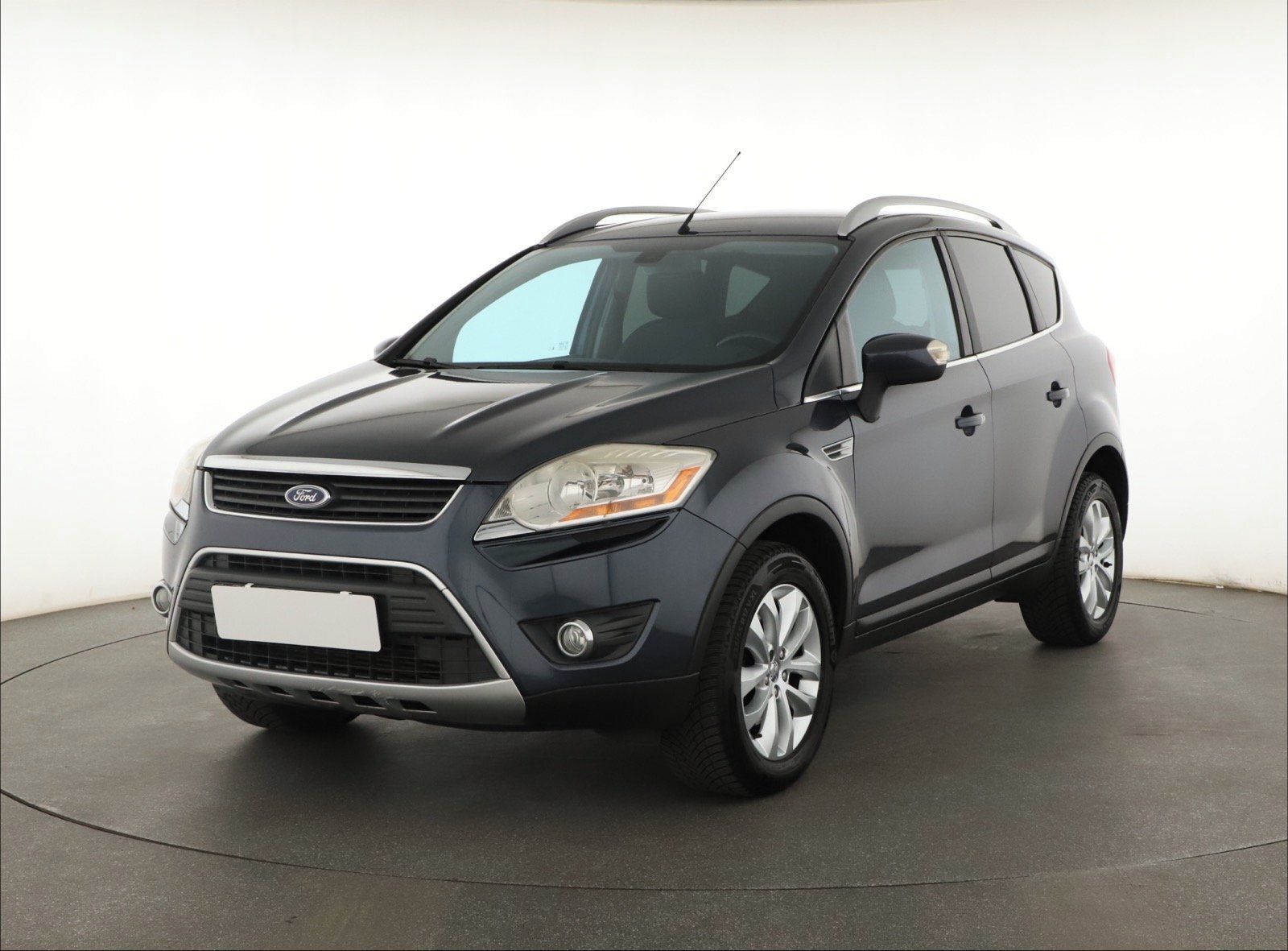 Ford Kuga, 2.0 TDCi, Automatická klima - fotka 3